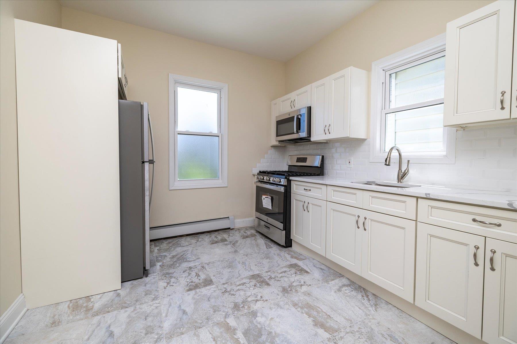 Single Family Shore  Queens, NY 11435, MLS-842800-11