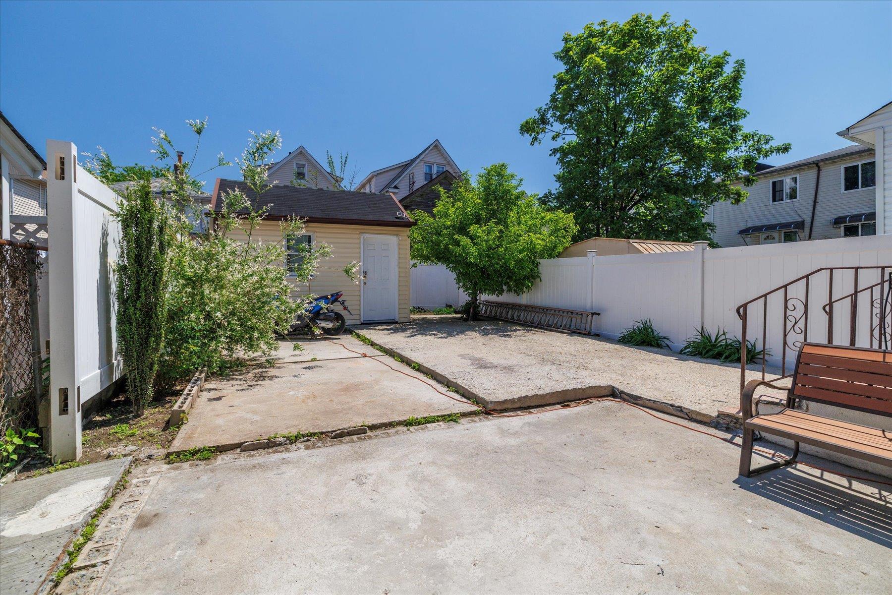 Single Family Shore  Queens, NY 11435, MLS-842800-26