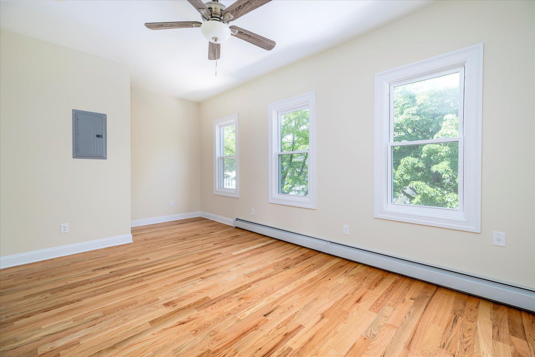 Single Family Shore  Queens, NY 11435, MLS-842800-5