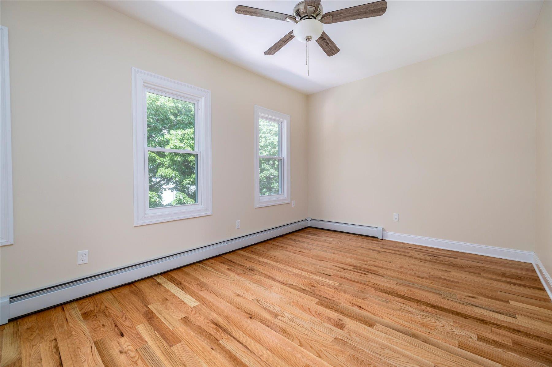 Single Family Shore  Queens, NY 11435, MLS-842800-6