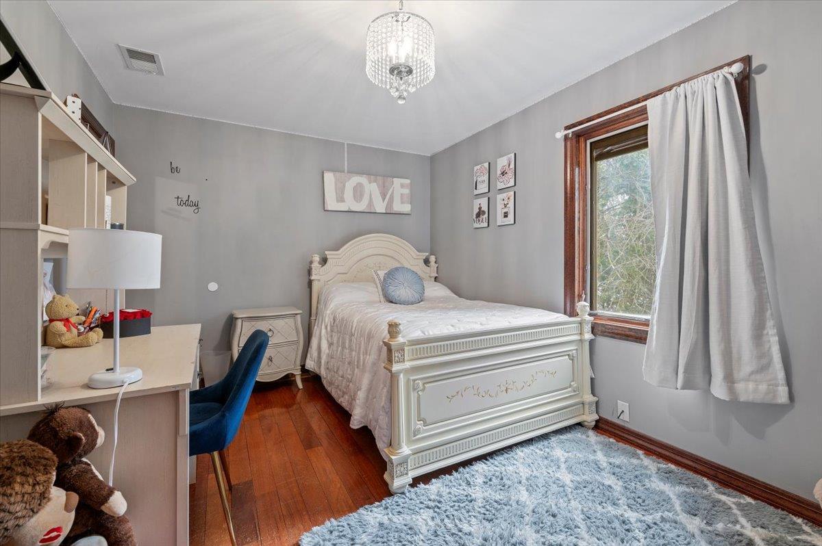 Single Family Redington  Suffolk County, NY 11746, MLS-842822-27