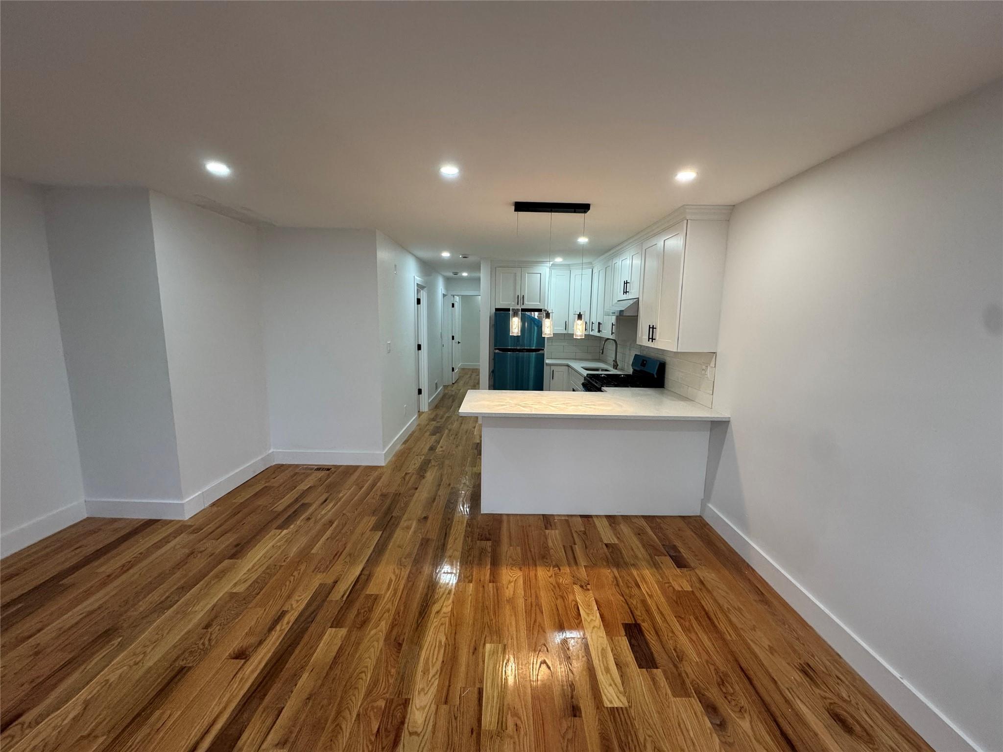 Apartment 141st Ave  Queens, NY 11413, MLS-842823-3