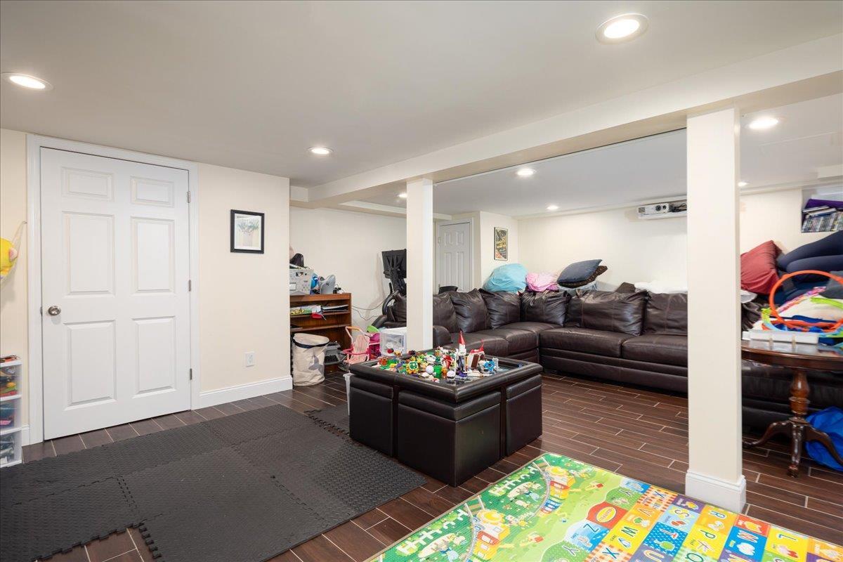 Single Family Dyckman  Nassau County, NY 11040, MLS-842827-16
