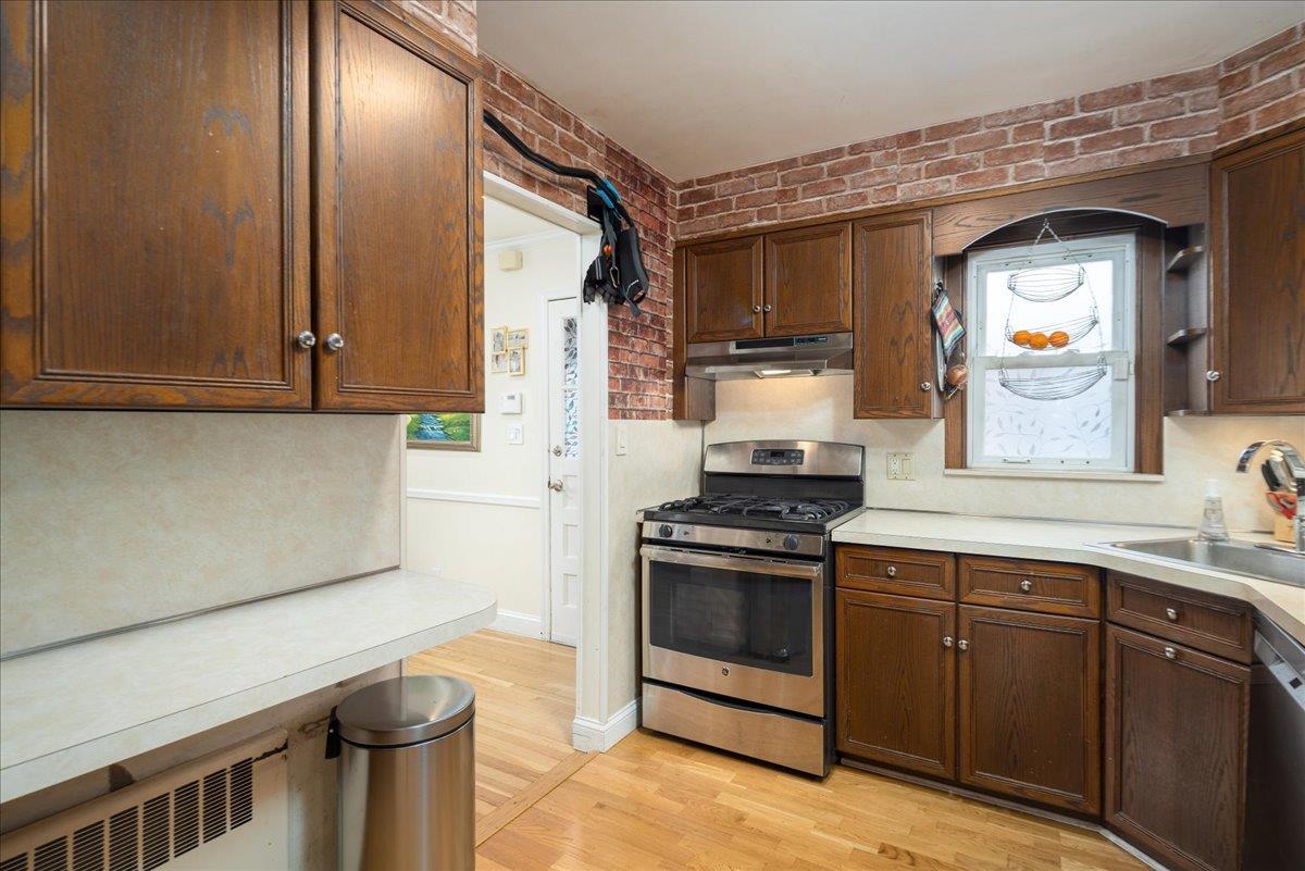 Single Family Dyckman  Nassau County, NY 11040, MLS-842827-5