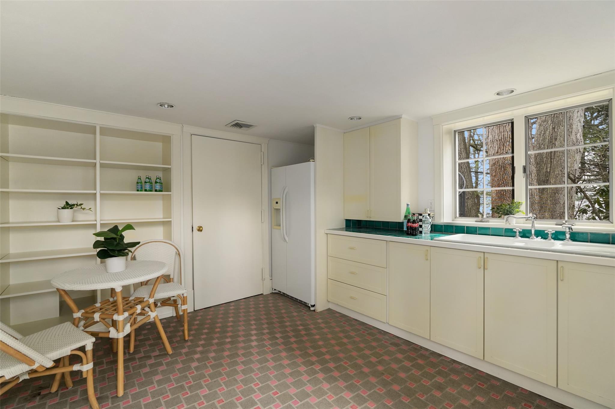 Single Family Moore Westchester County, NY 10708, MLS-842828-33