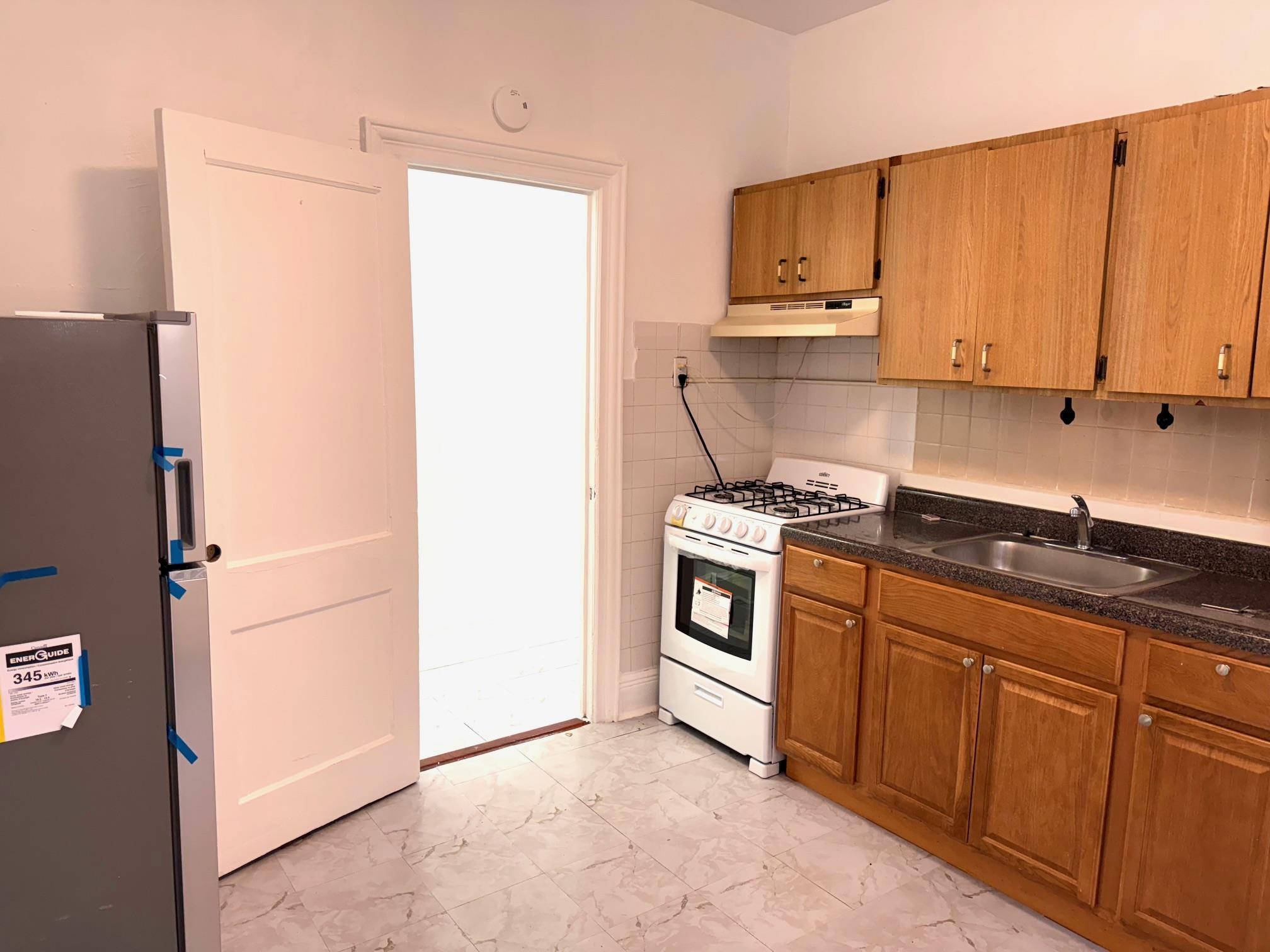 Apartment 37th Ave  Queens, NY 11372, MLS-842840-2