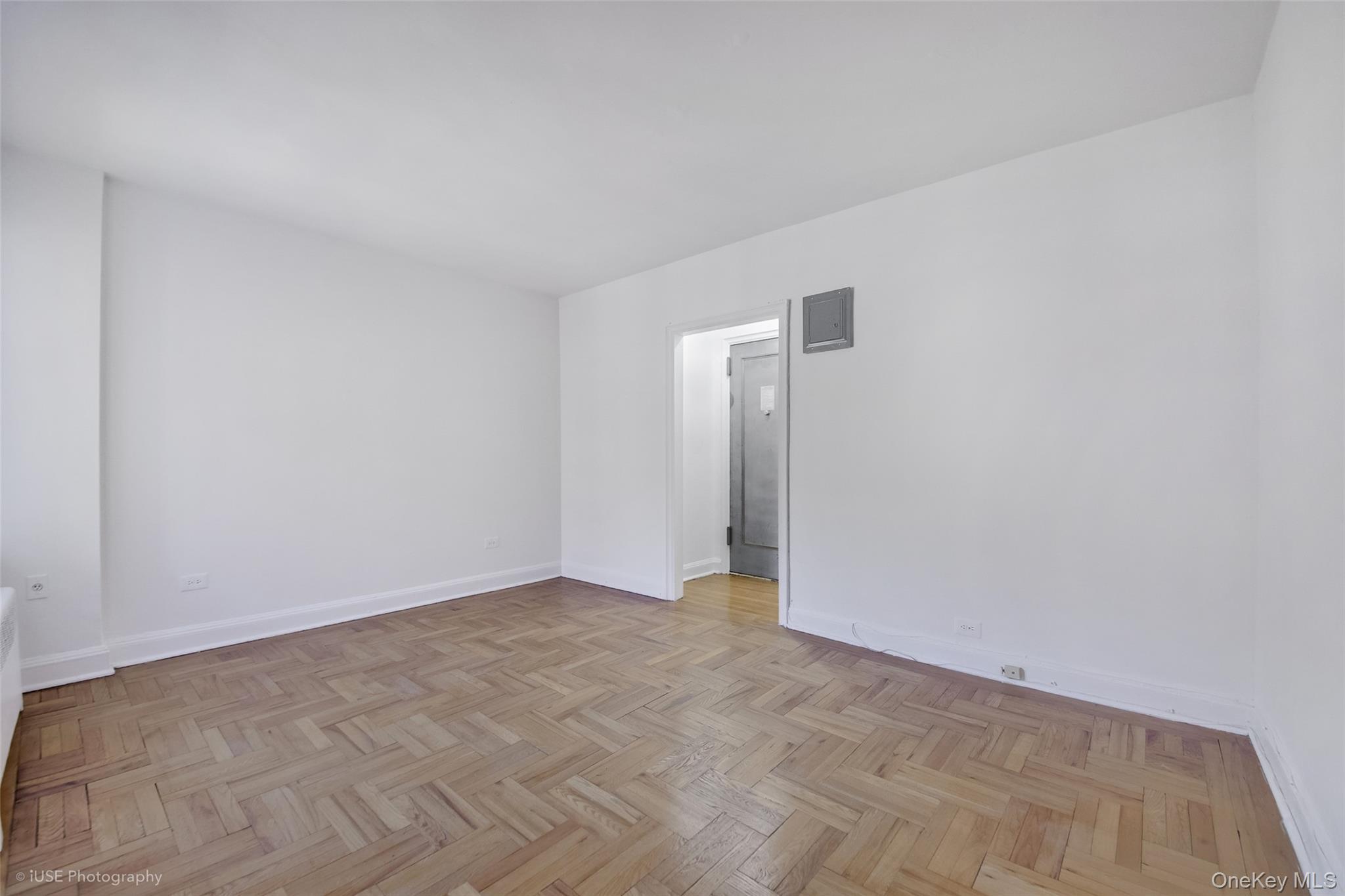 Coop 43rd Street Queens, NY 11377, MLS-842859-2