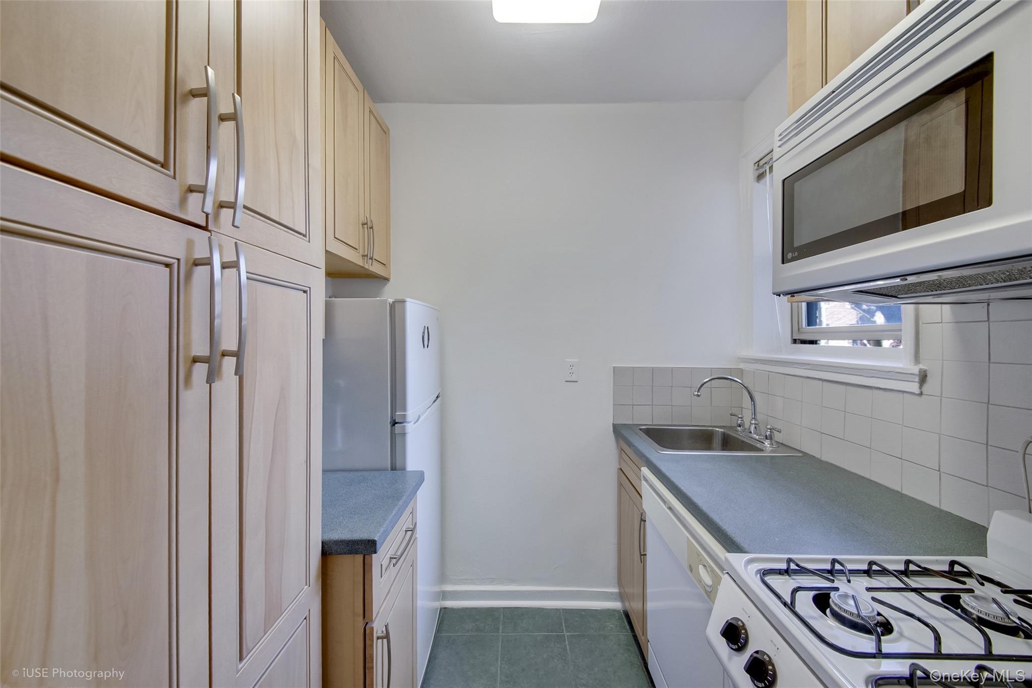 Coop 43rd Street Queens, NY 11377, MLS-842859-6