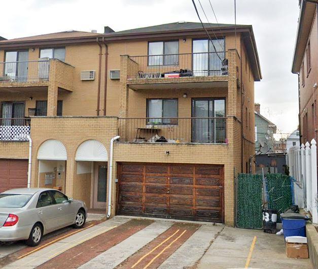 Single Family in New York - 159th  Queens, NY 11358