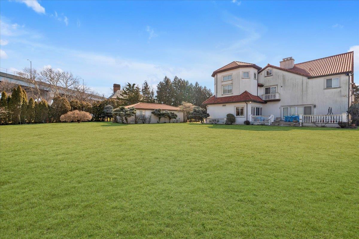 Single Family Malba  Queens, NY 11357, MLS-842868-27