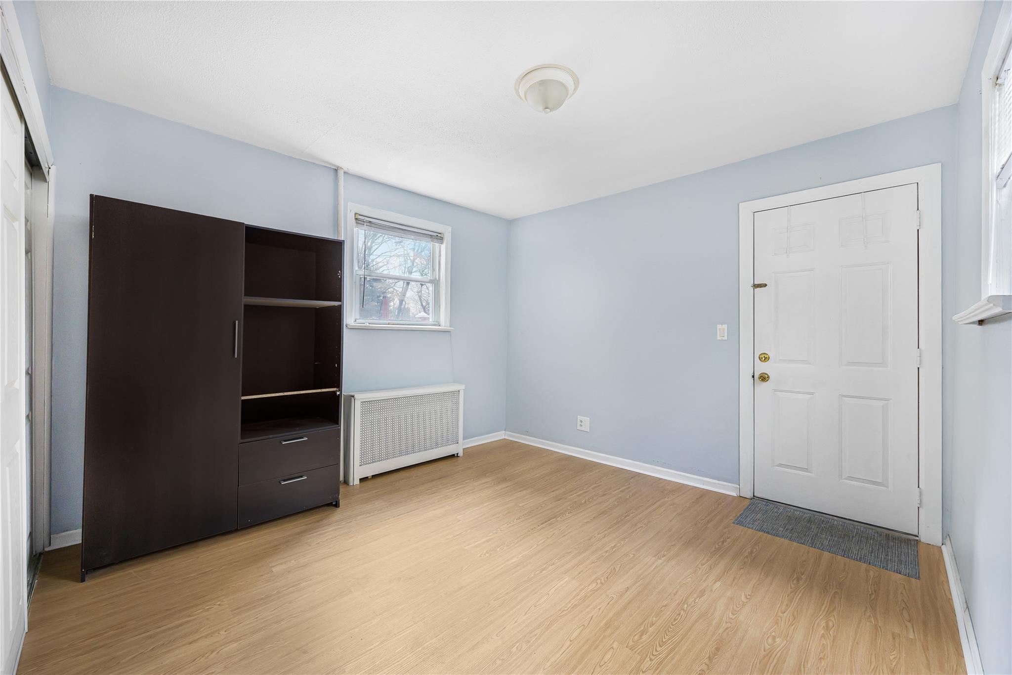 Single Family Laurel Hill  Queens, NY 11377, MLS-842877-11