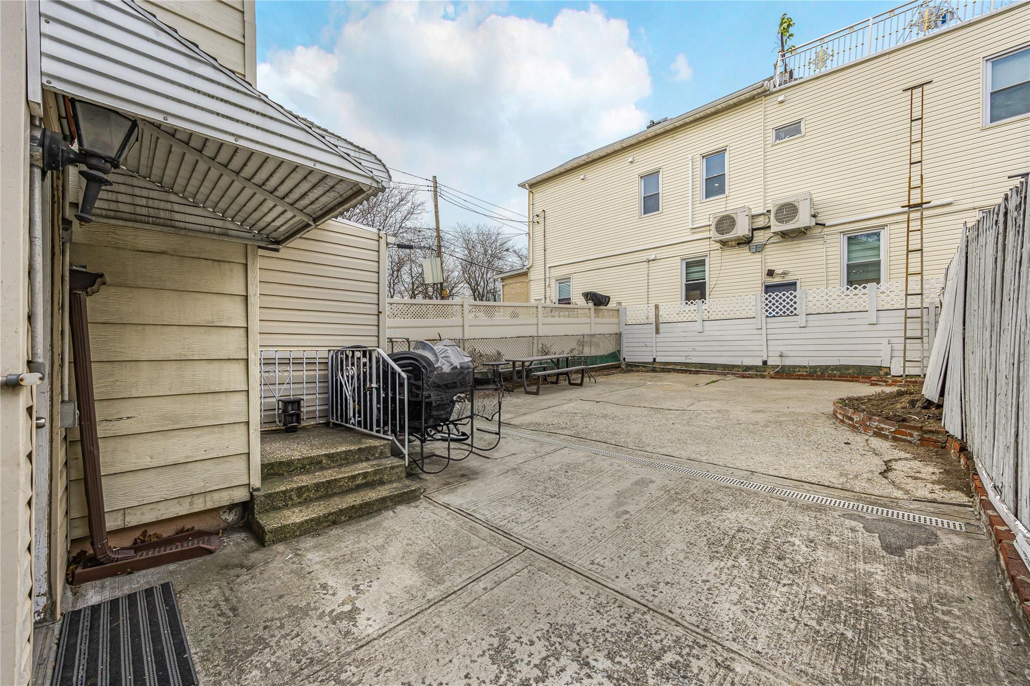 Single Family Laurel Hill  Queens, NY 11377, MLS-842877-13