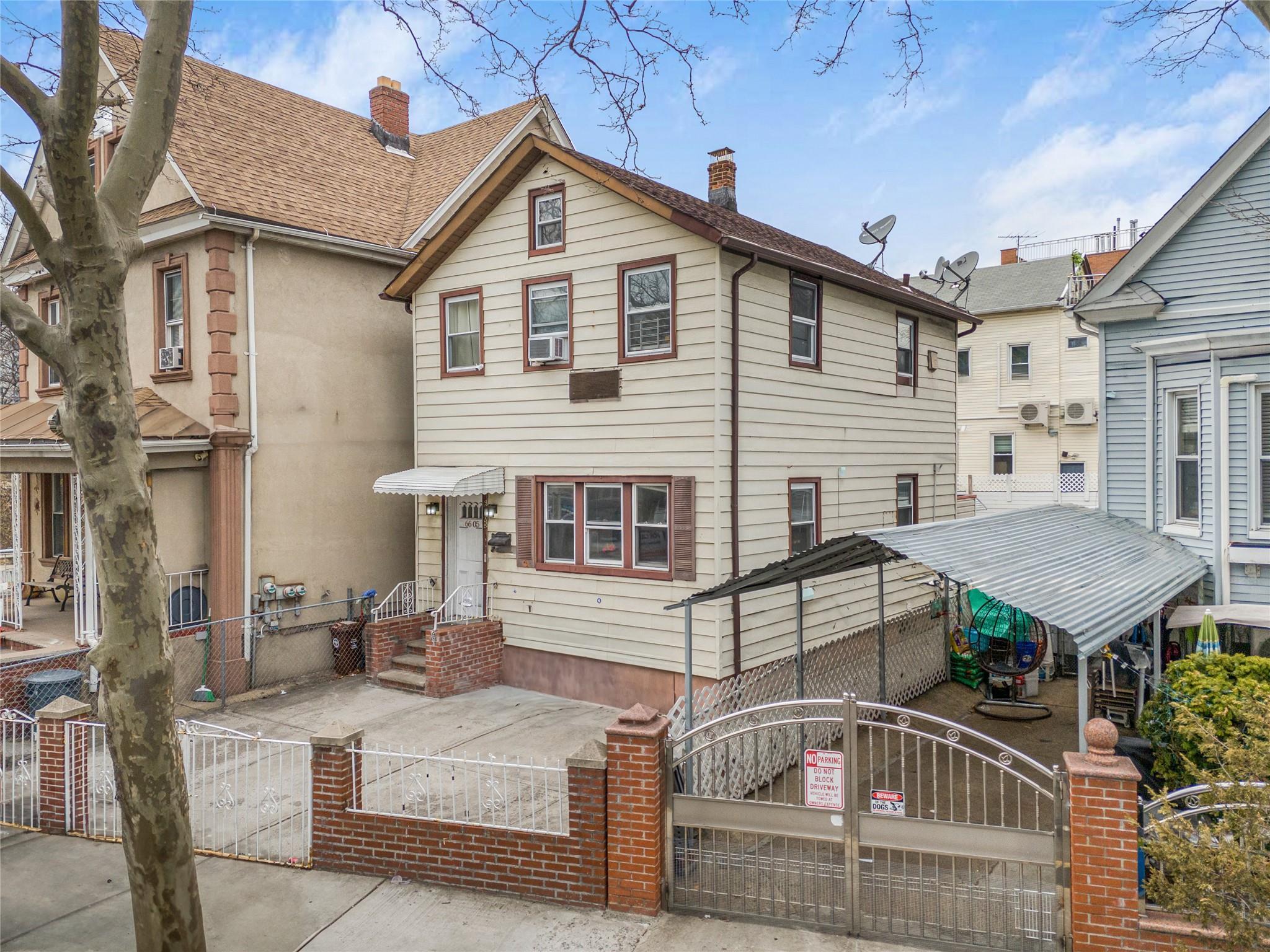 Single Family Laurel Hill  Queens, NY 11377, MLS-842877-2