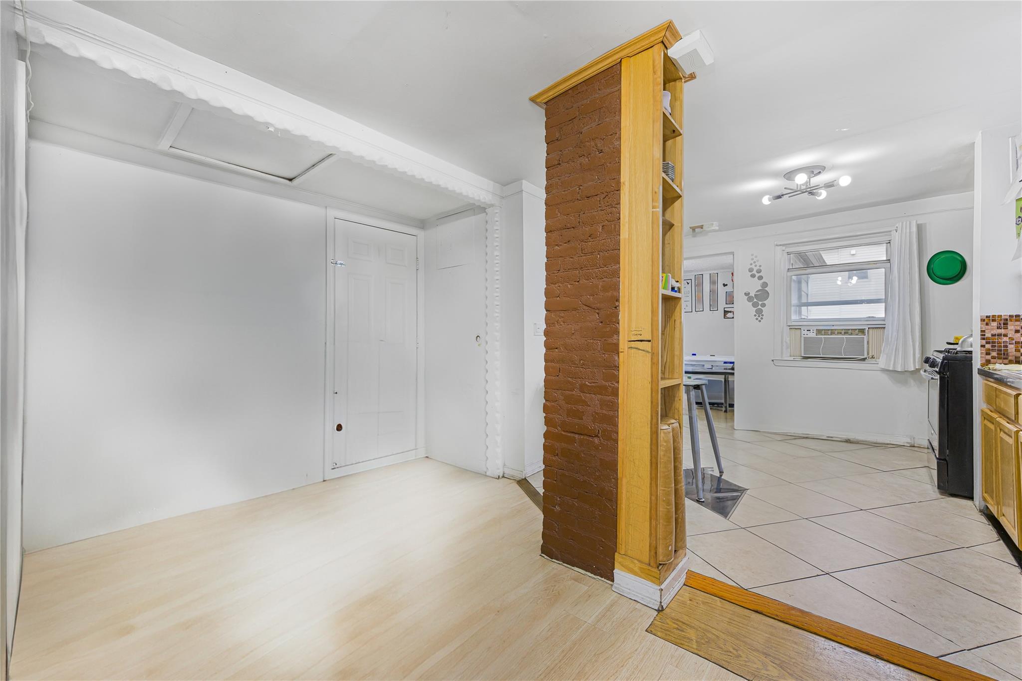 Single Family Laurel Hill  Queens, NY 11377, MLS-842877-20