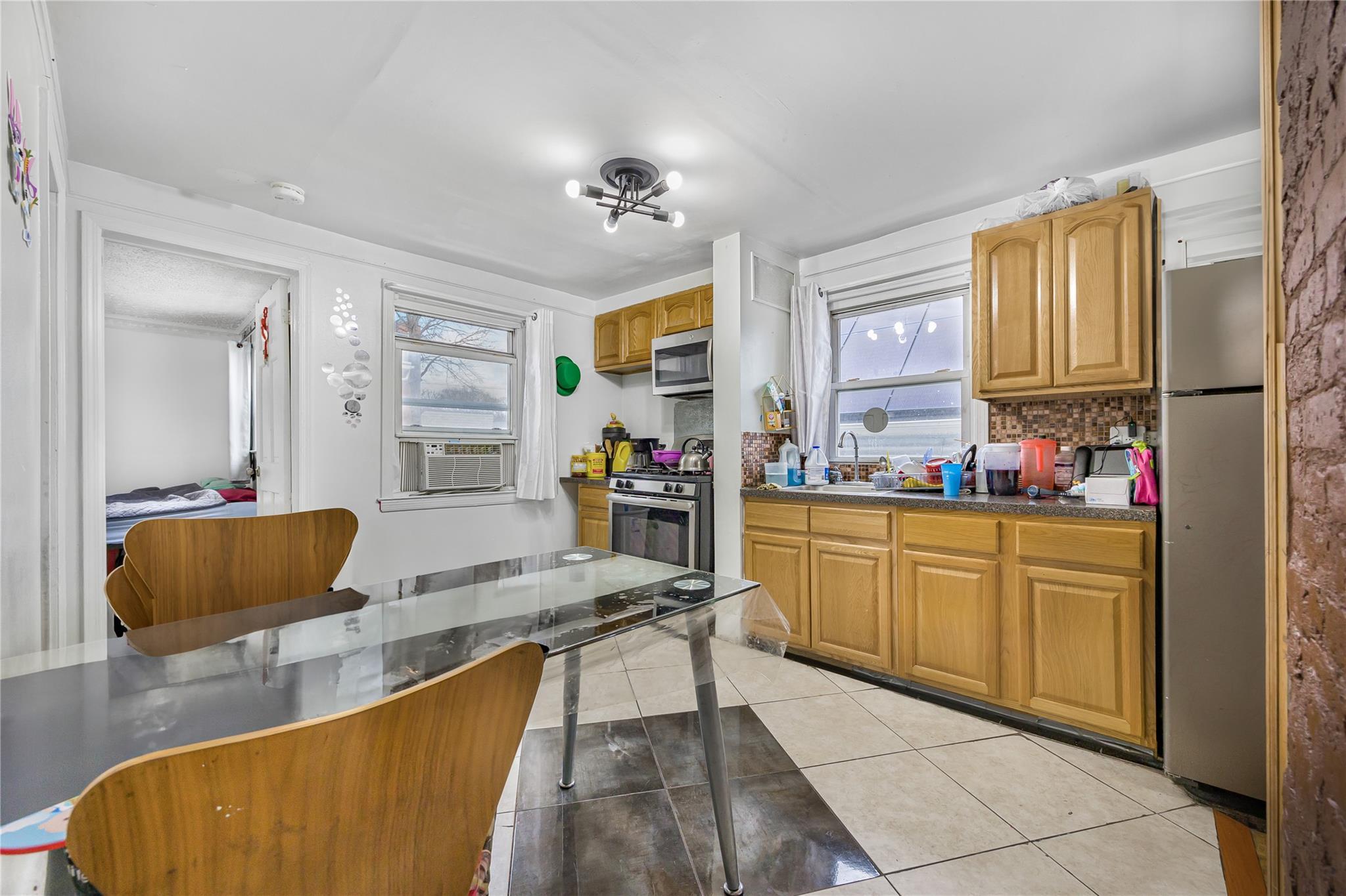 Single Family Laurel Hill  Queens, NY 11377, MLS-842877-21