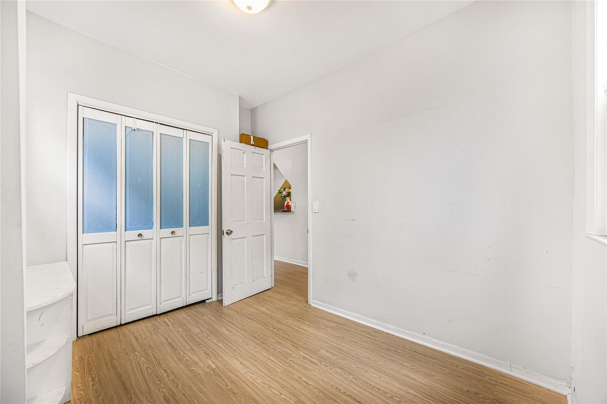 Single Family Laurel Hill  Queens, NY 11377, MLS-842877-9