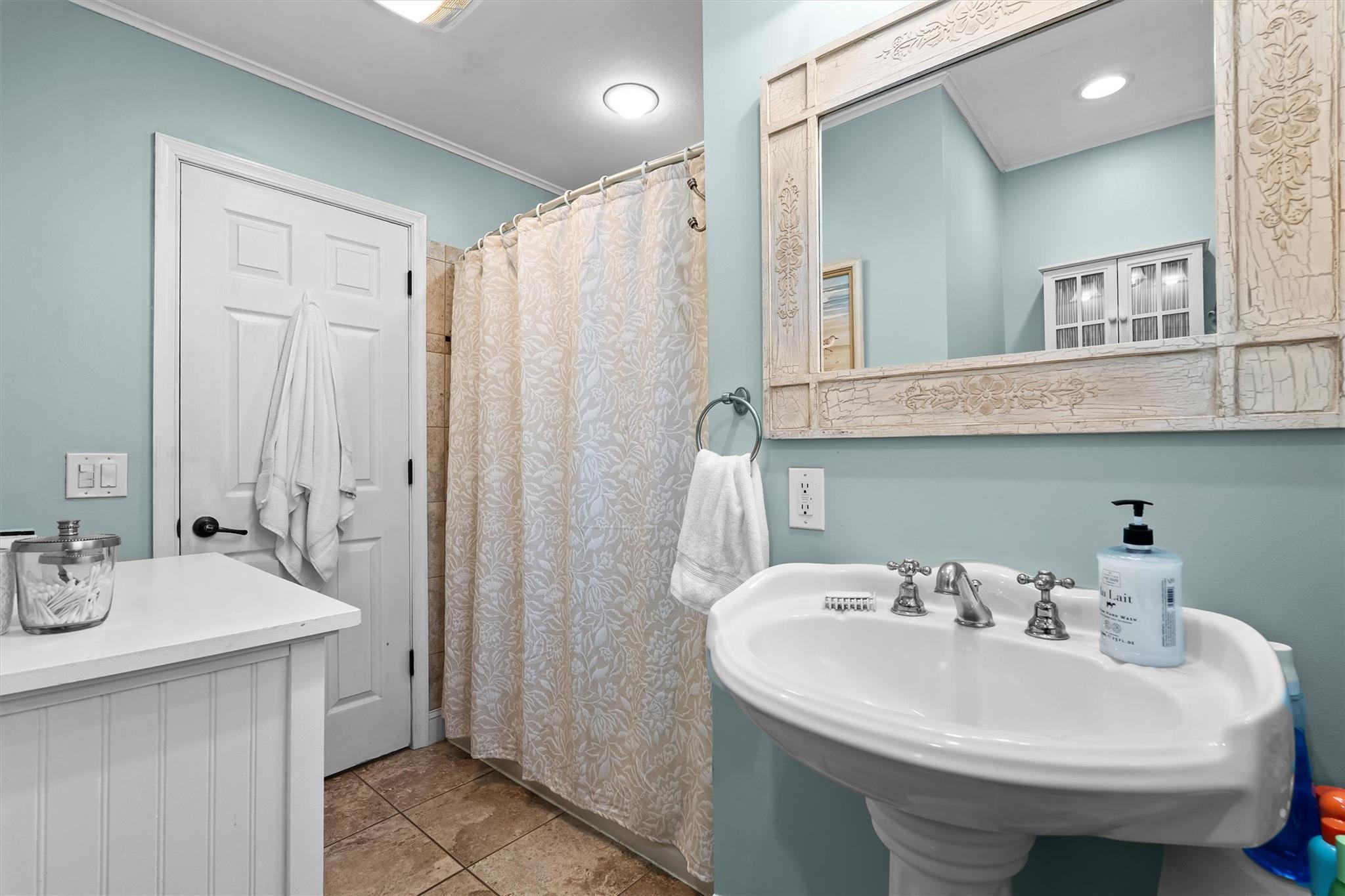 Single Family Cleveland  Westchester County, NY 10520, MLS-842885-25