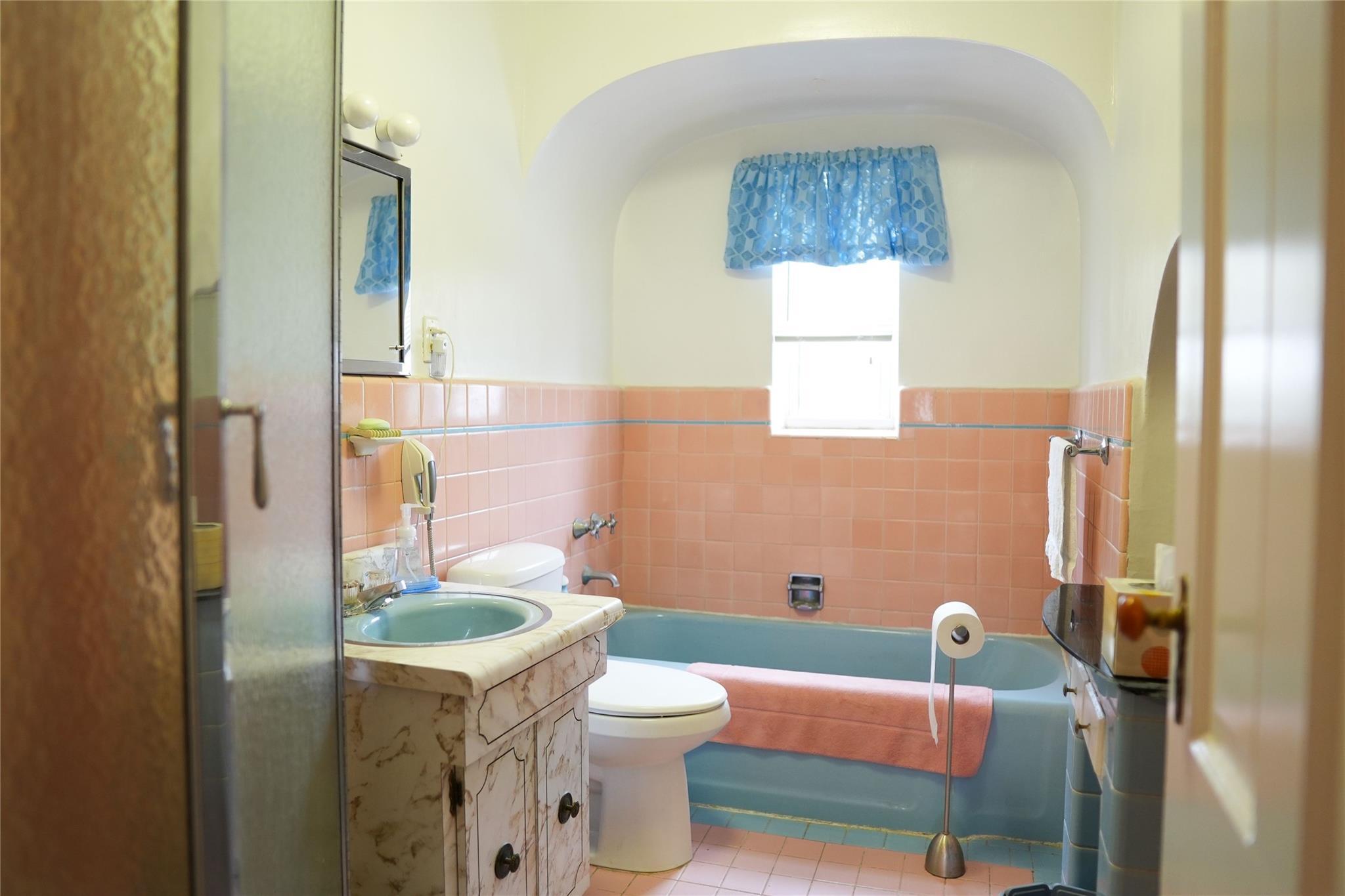 Single Family Utopia  Queens, NY 11366, MLS-842888-34