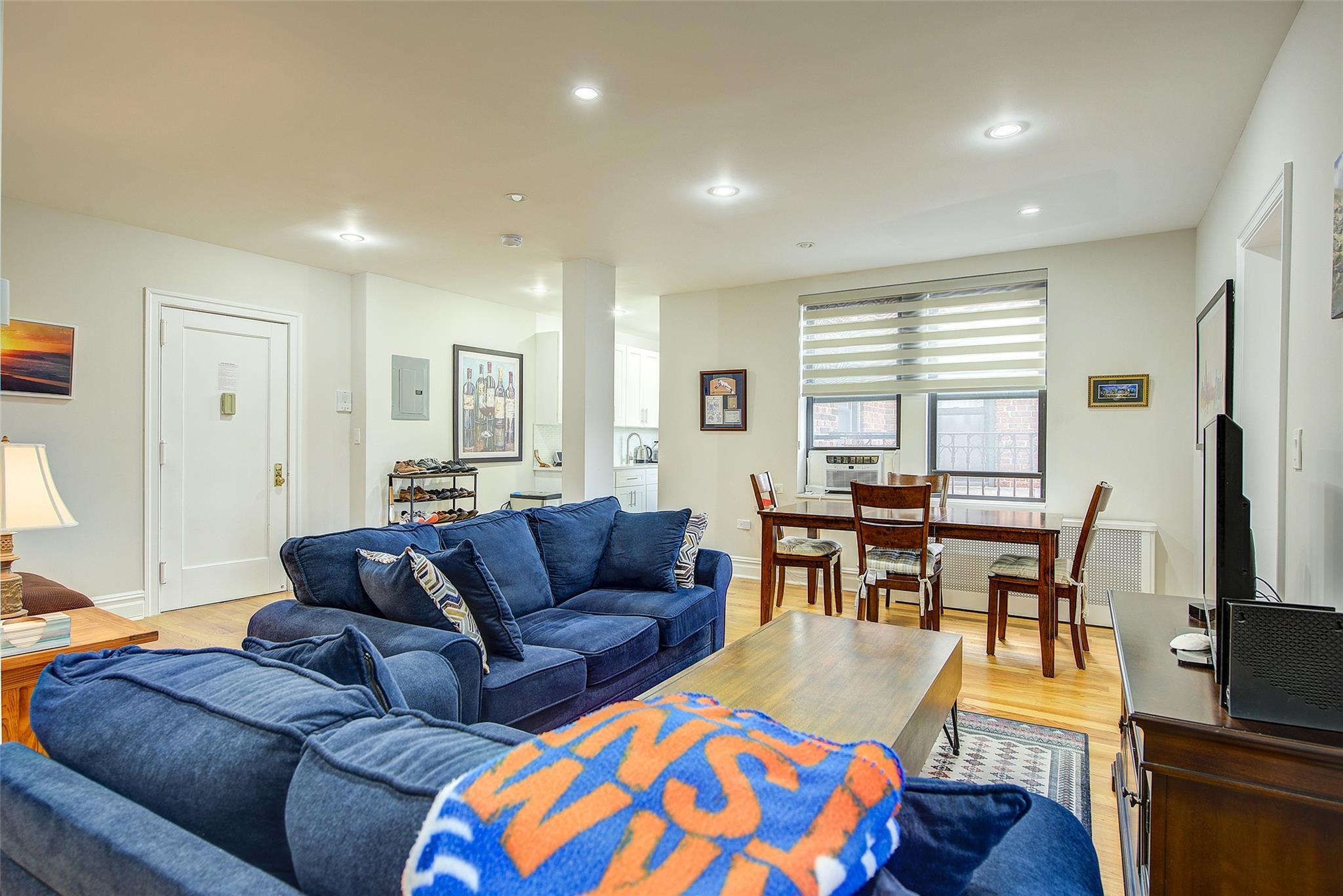 Condo in New York - Queens  Queens, NY 11375