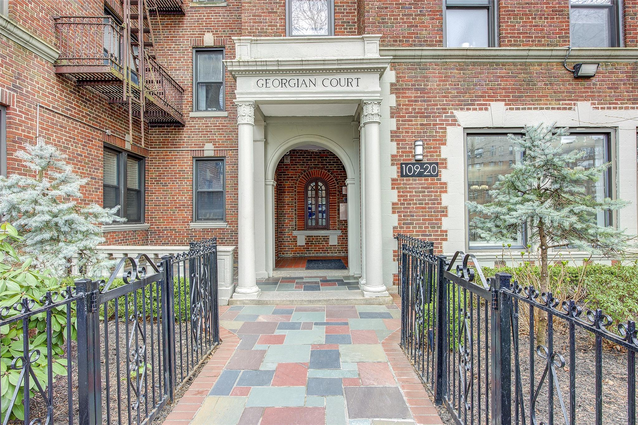 Condo Queens  Queens, NY 11375, MLS-842902-17