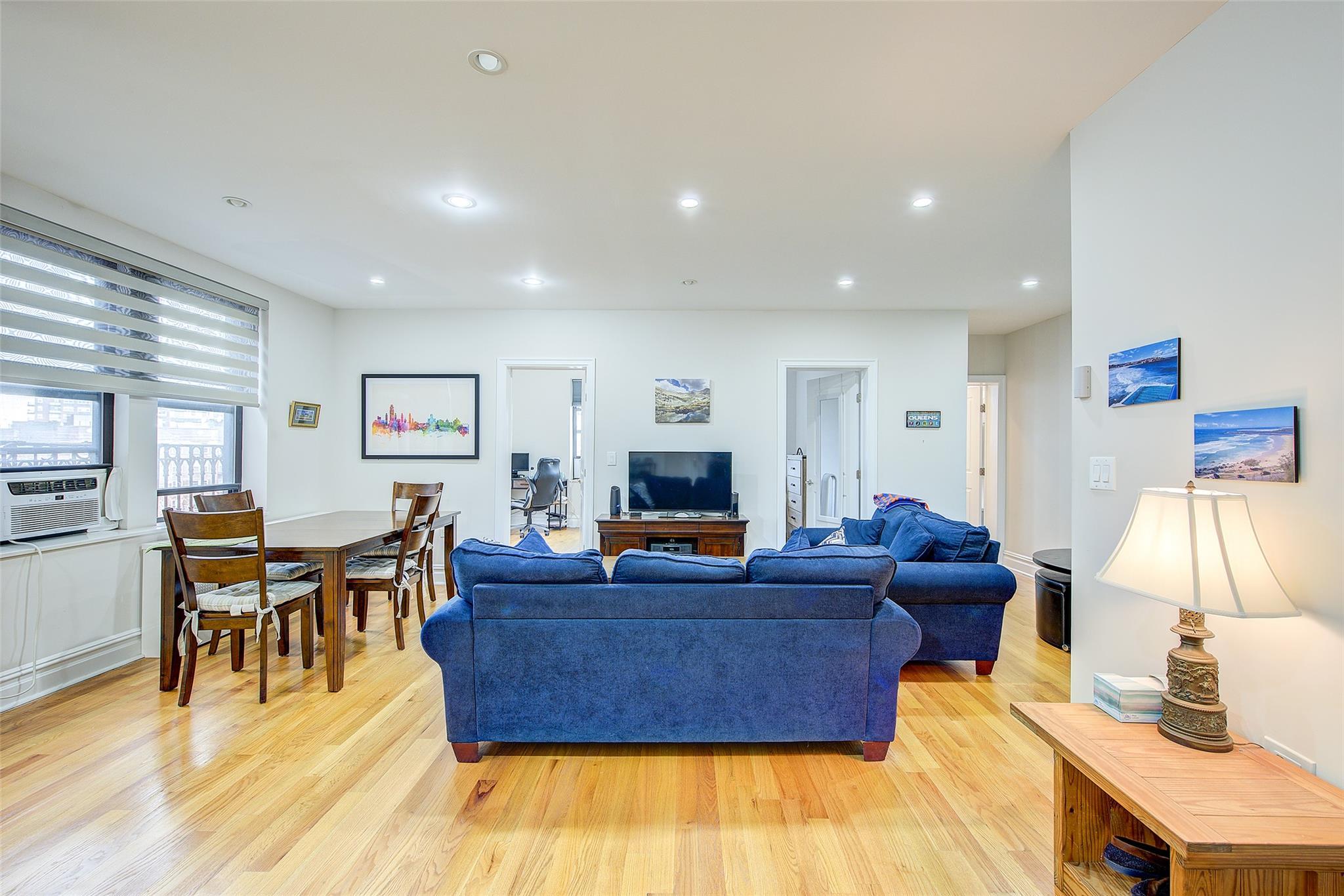 Condo Queens  Queens, NY 11375, MLS-842902-2
