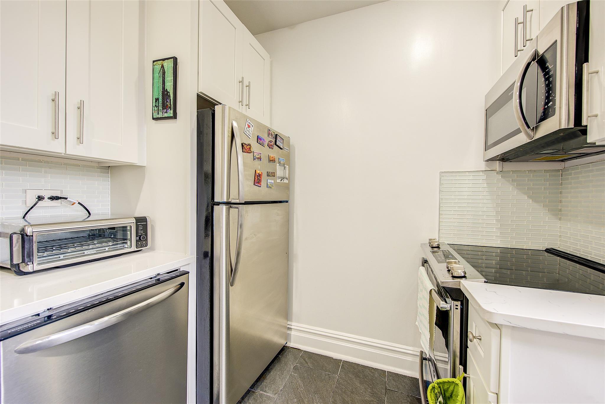 Condo Queens  Queens, NY 11375, MLS-842902-7