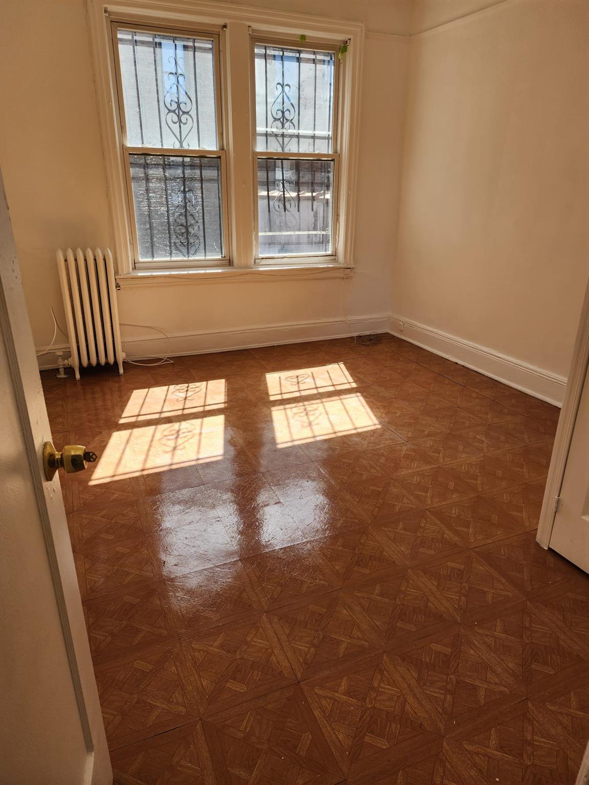 Apartment 37th  Queens, NY 11372, MLS-842912-8