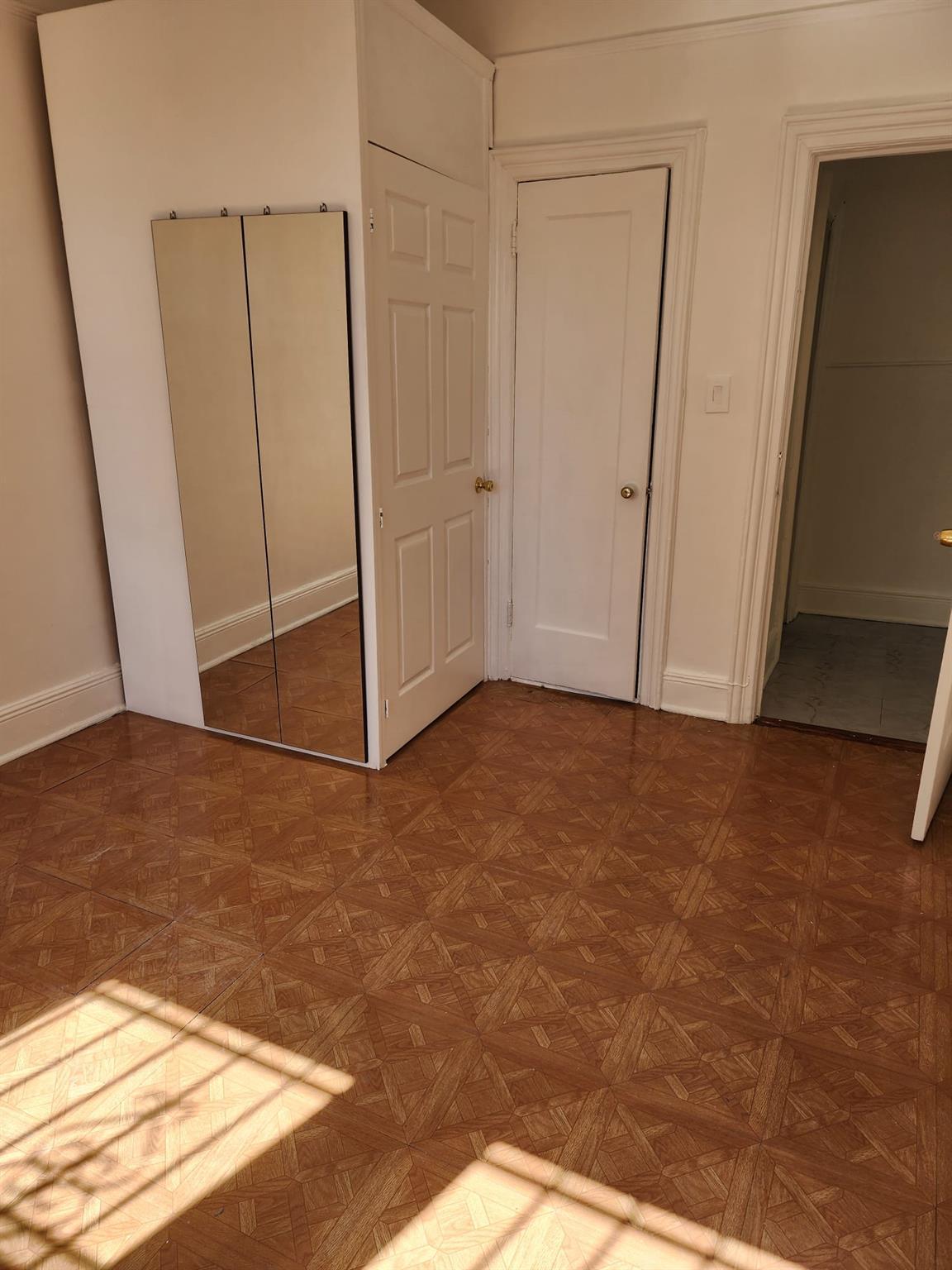 Apartment 37th  Queens, NY 11372, MLS-842912-9