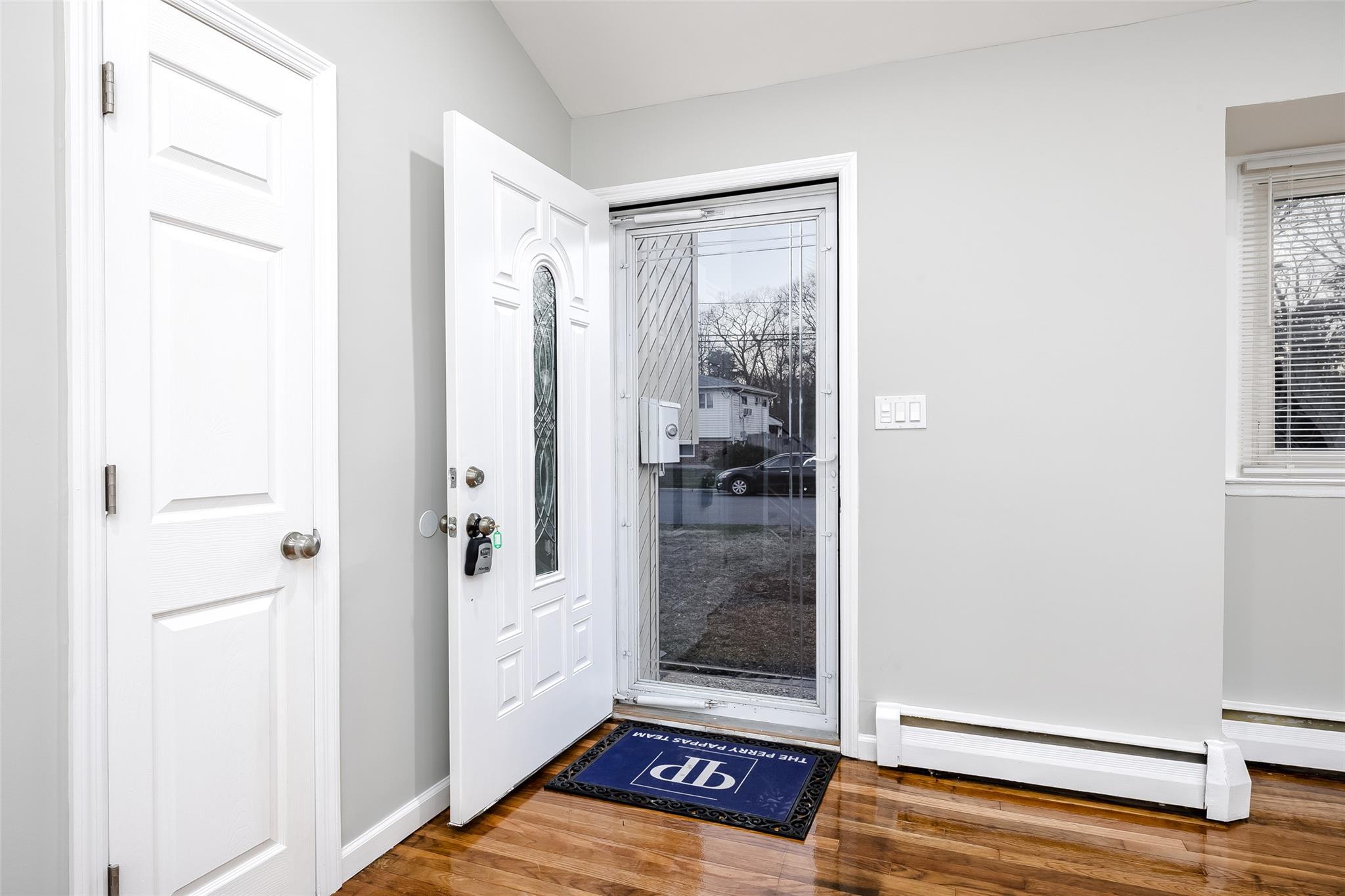 Single Family 24th  Suffolk County, NY 11729, MLS-842925-2