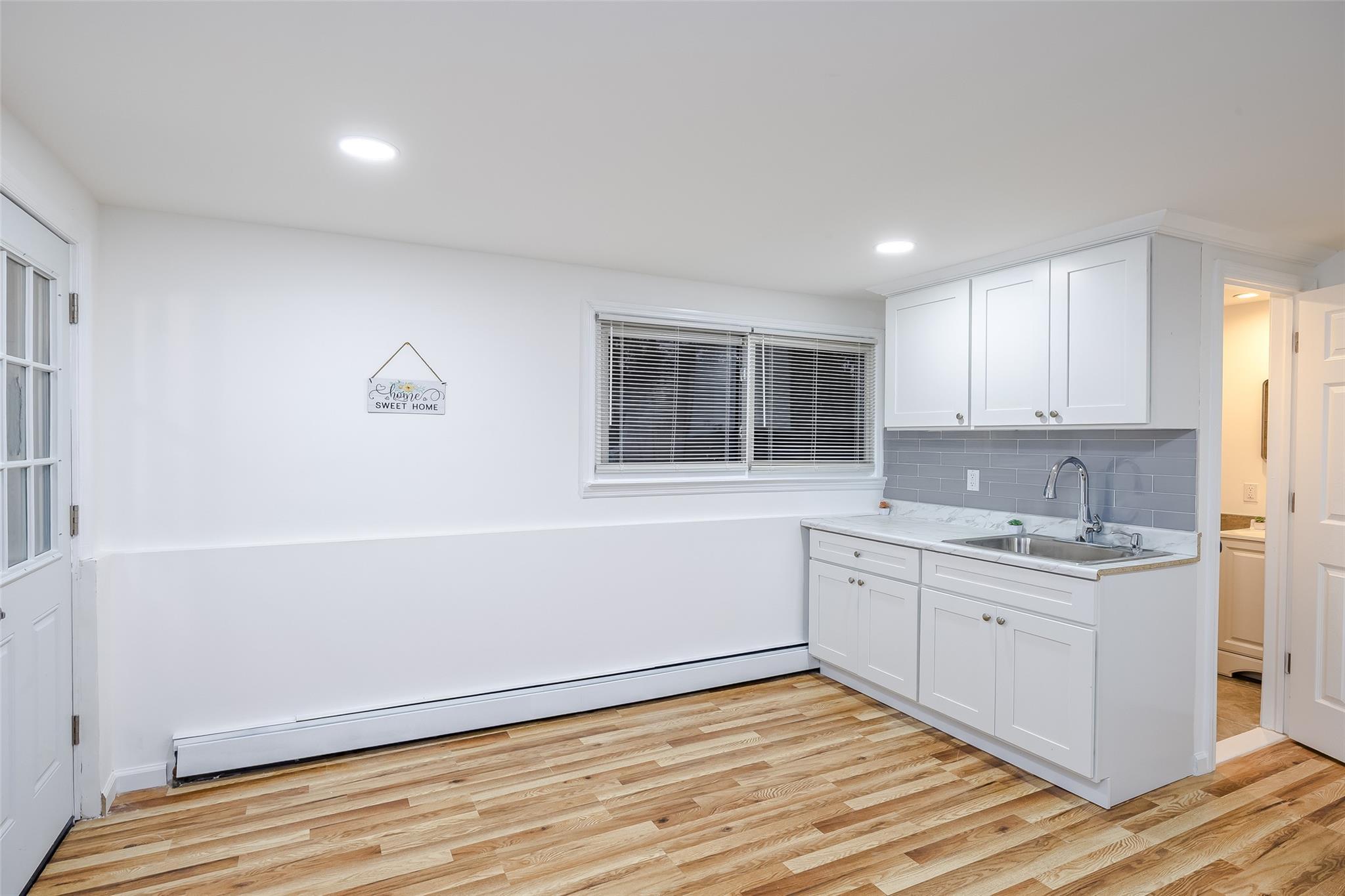 Single Family 24th  Suffolk County, NY 11729, MLS-842925-28