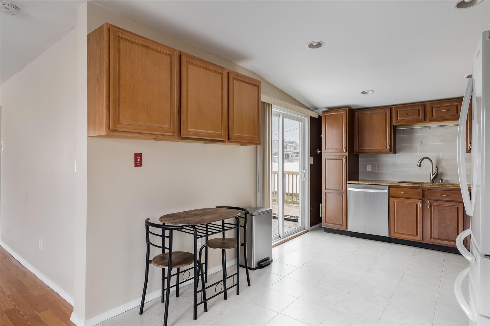 Single Family Saltaire  Suffolk County, NY 11757, MLS-842939-11