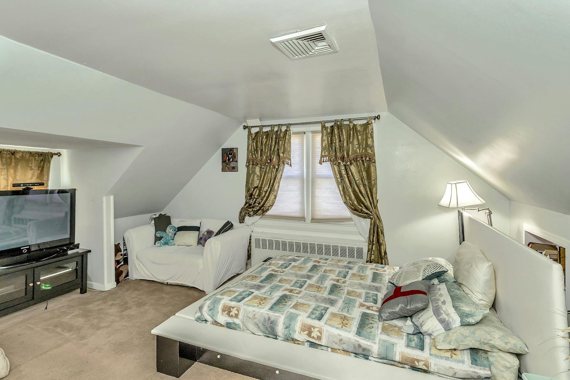 Single Family Dartmouth  Nassau County, NY 11590, MLS-842953-12