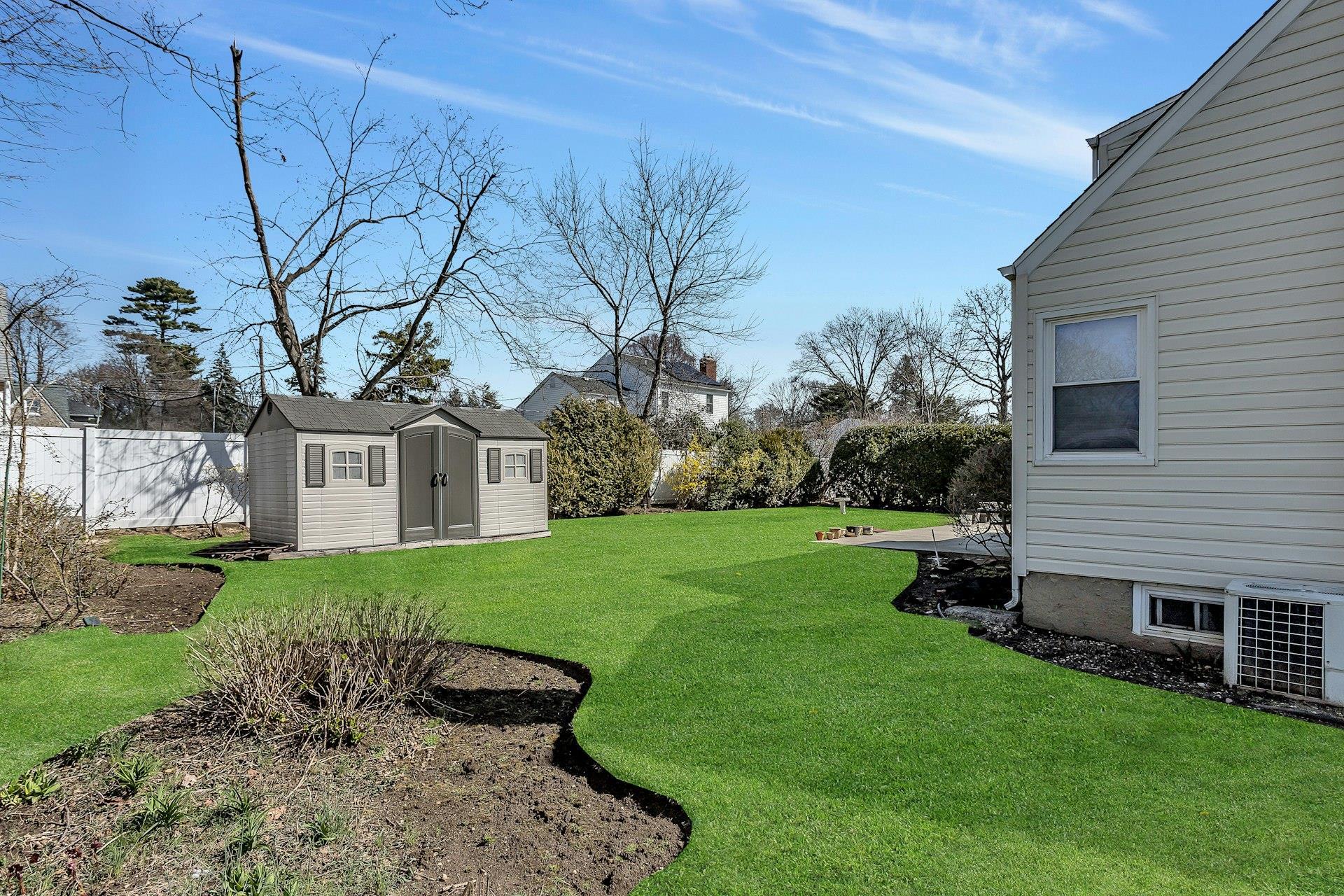 Single Family Dartmouth  Nassau County, NY 11590, MLS-842953-18