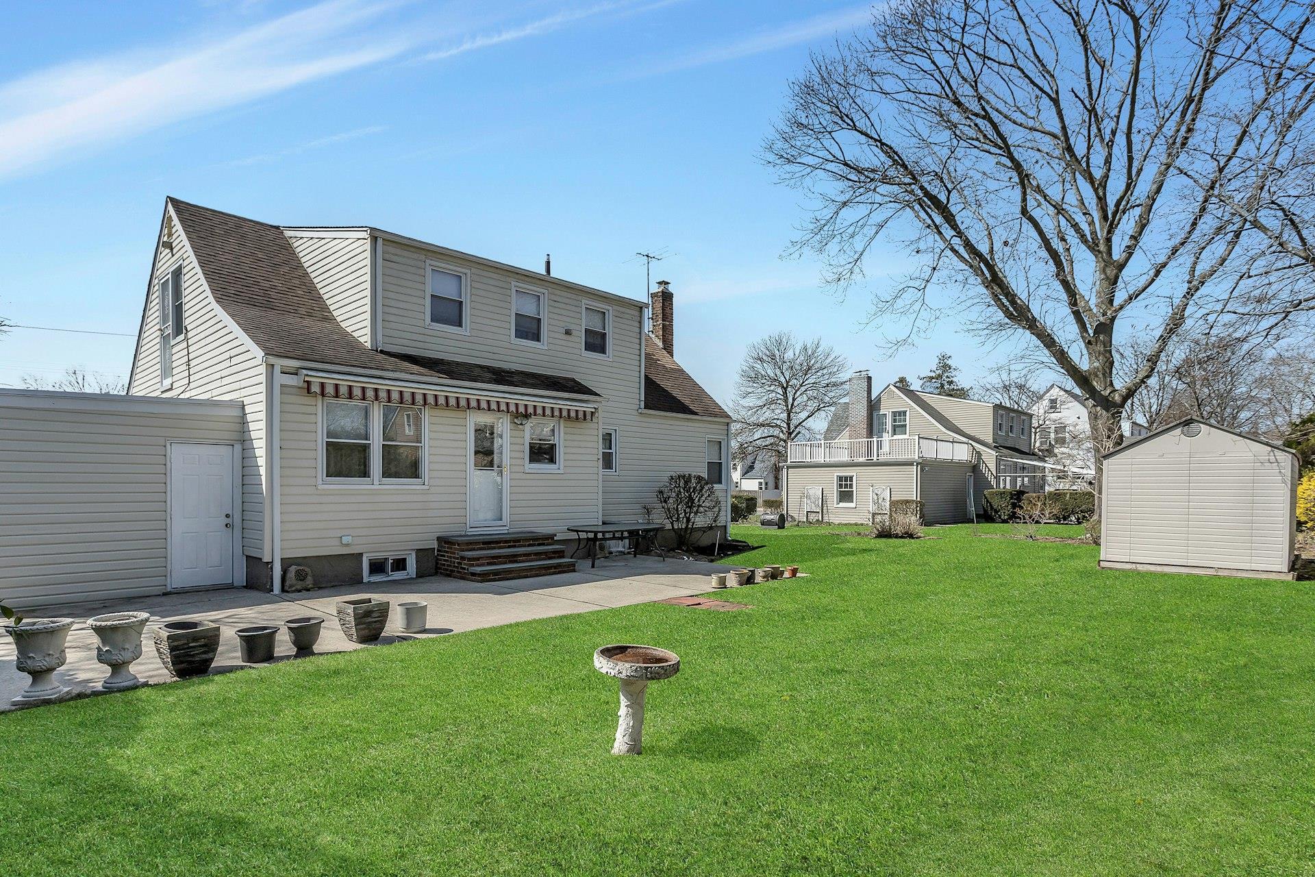 Single Family Dartmouth  Nassau County, NY 11590, MLS-842953-19