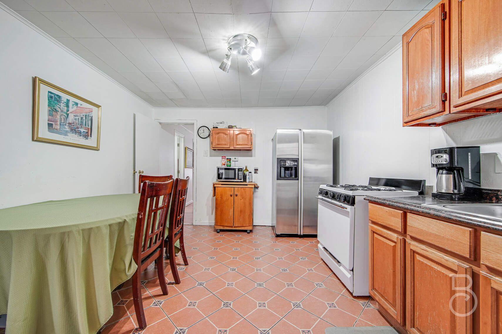 Single Family 10th  Queens, NY 11106, MLS-842976-9