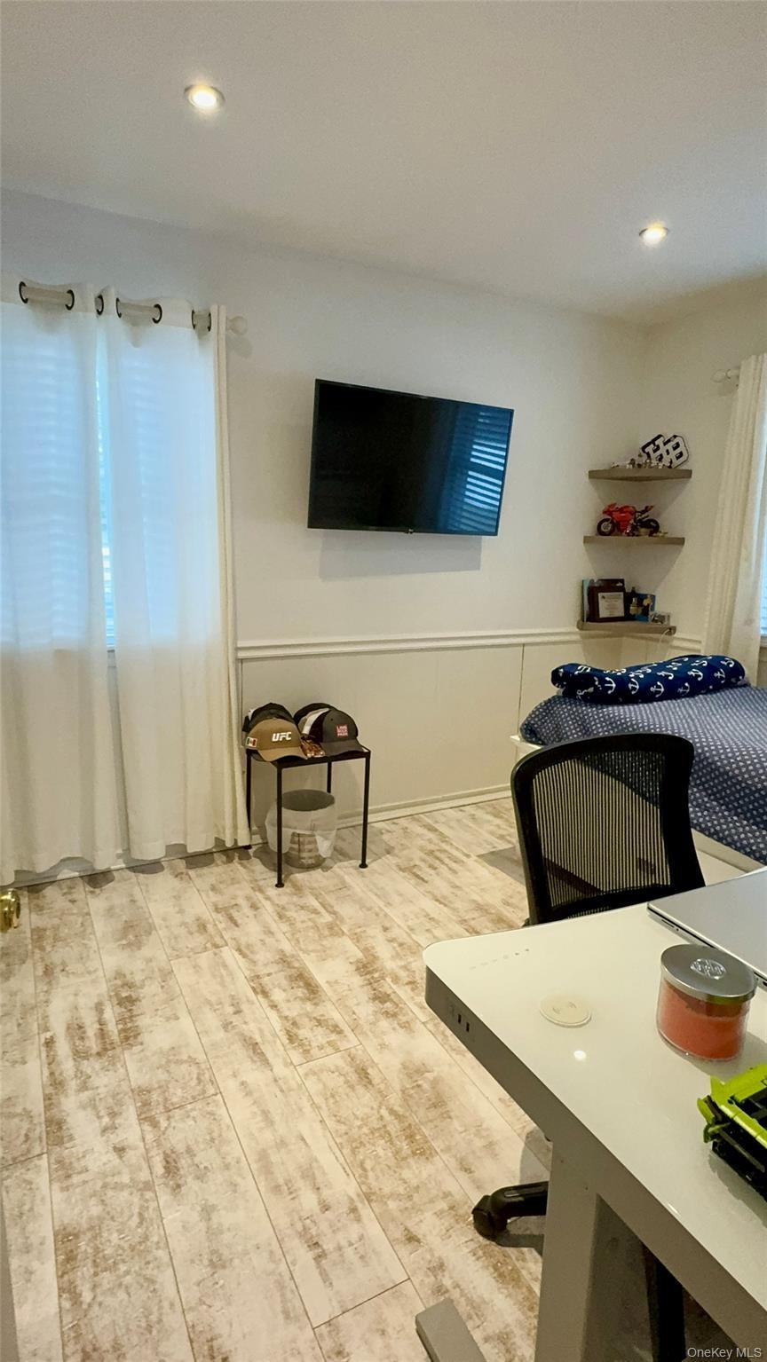Single Family N Westbury Road Suffolk County, NY 11946, MLS-842993-8