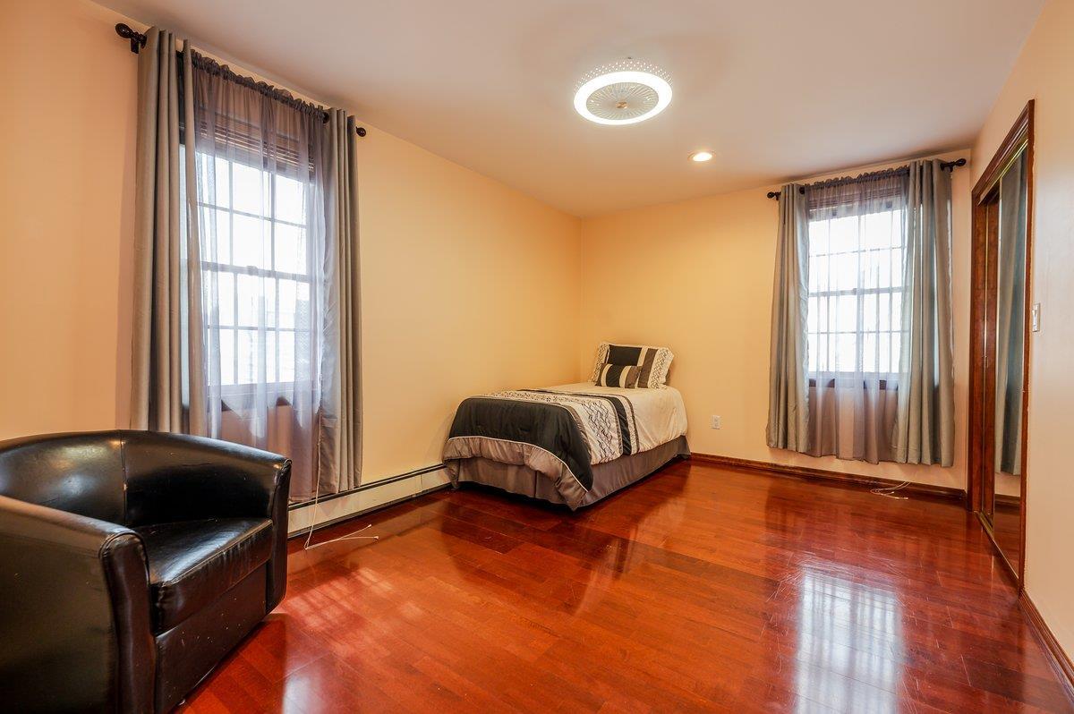 Single Family Peninsula  Nassau County, NY 11516, MLS-843024-21