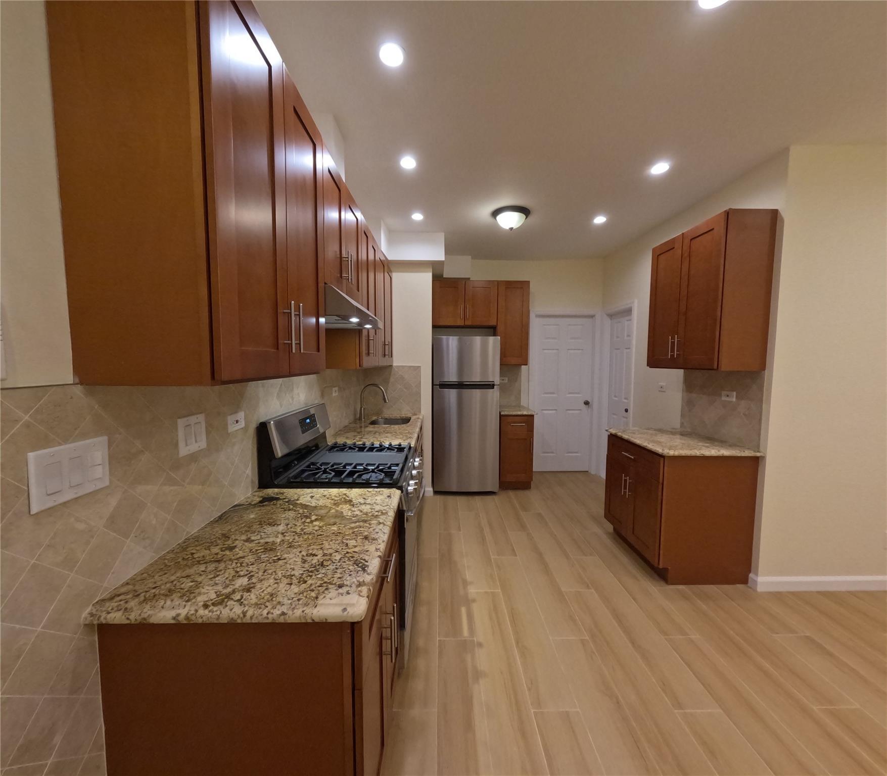Apartment Revere  Bronx, NY 10465, MLS-843025-3
