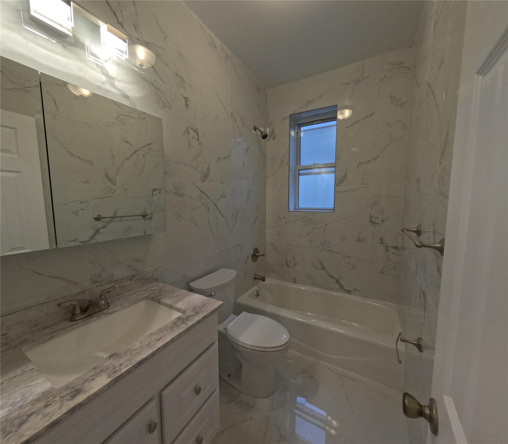 Apartment Revere  Bronx, NY 10465, MLS-843028-4