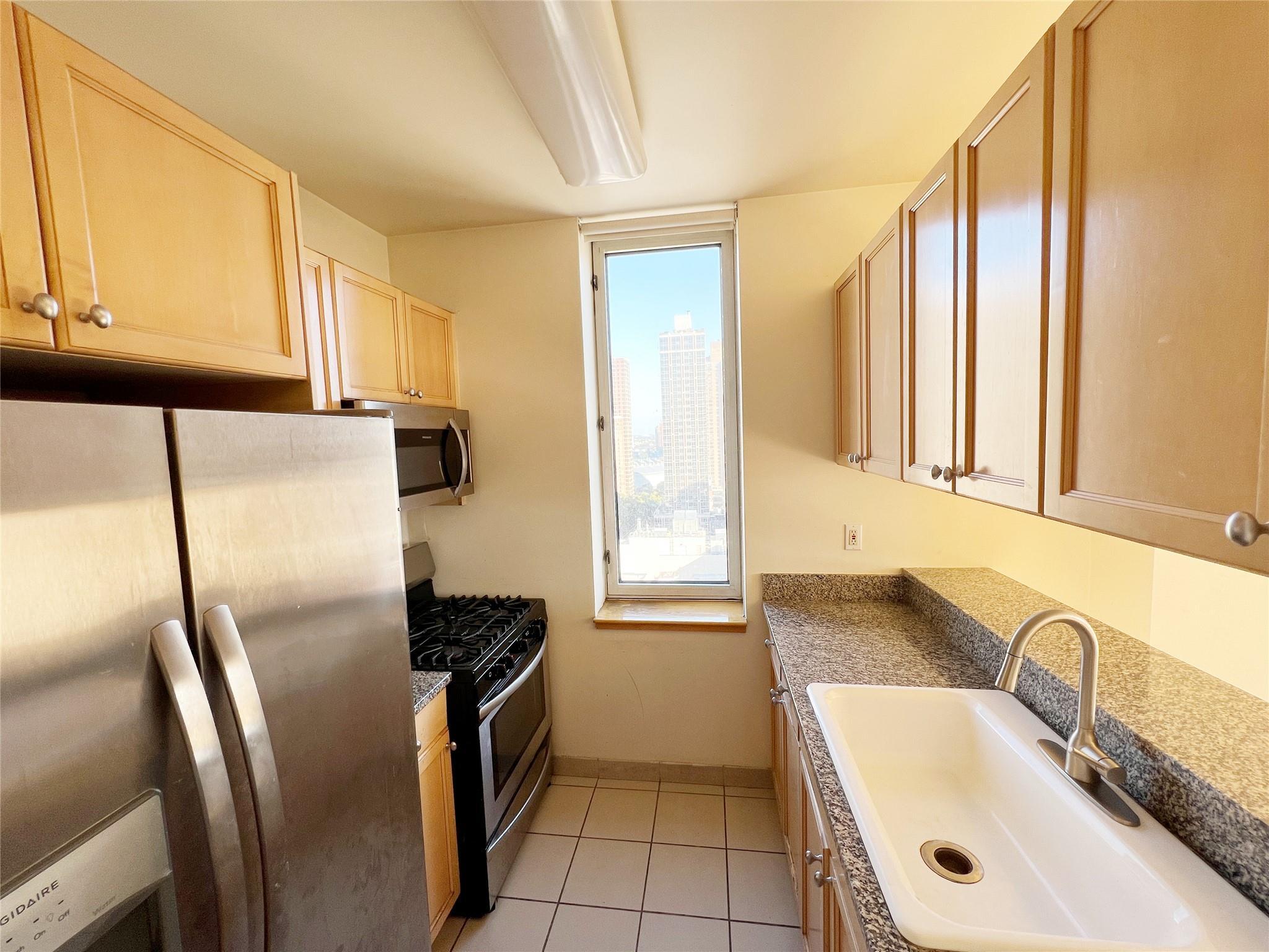Condo 2nd  Manhattan, NY 10128, MLS-843033-4