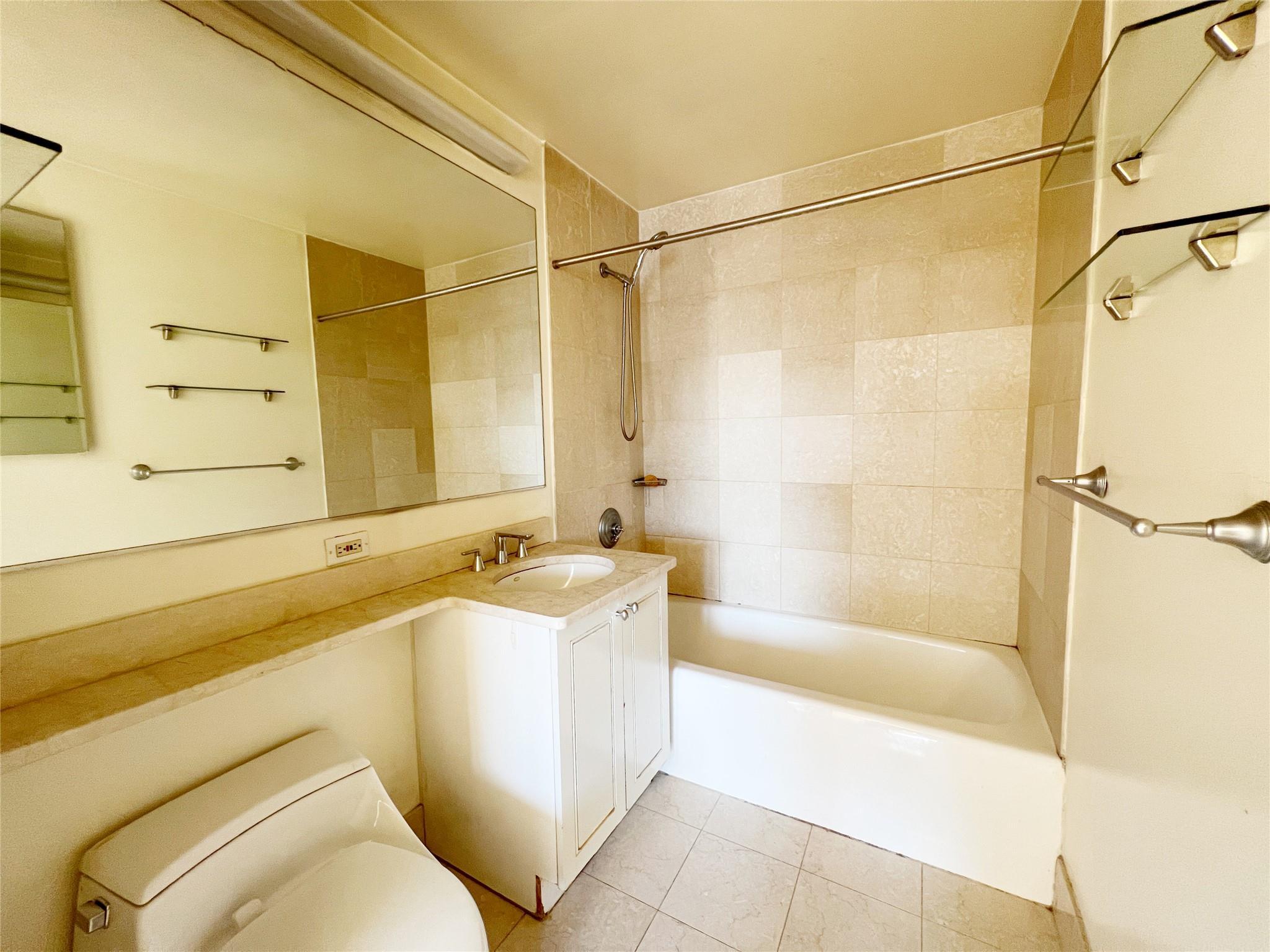 Condo 2nd  Manhattan, NY 10128, MLS-843033-9