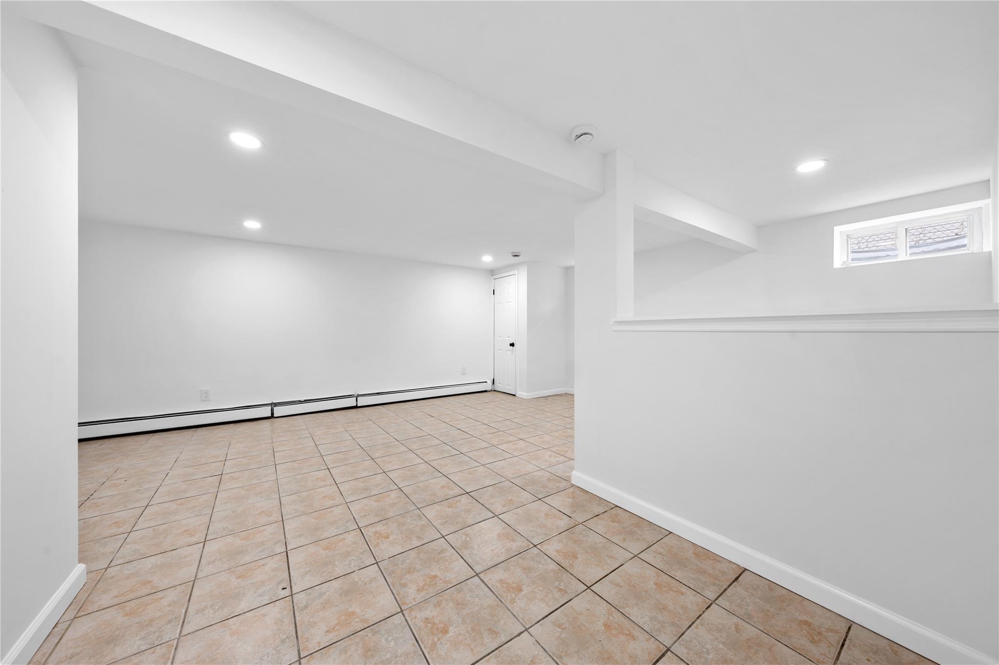 Single Family Silver  Suffolk County, NY 11704, MLS-843050-17