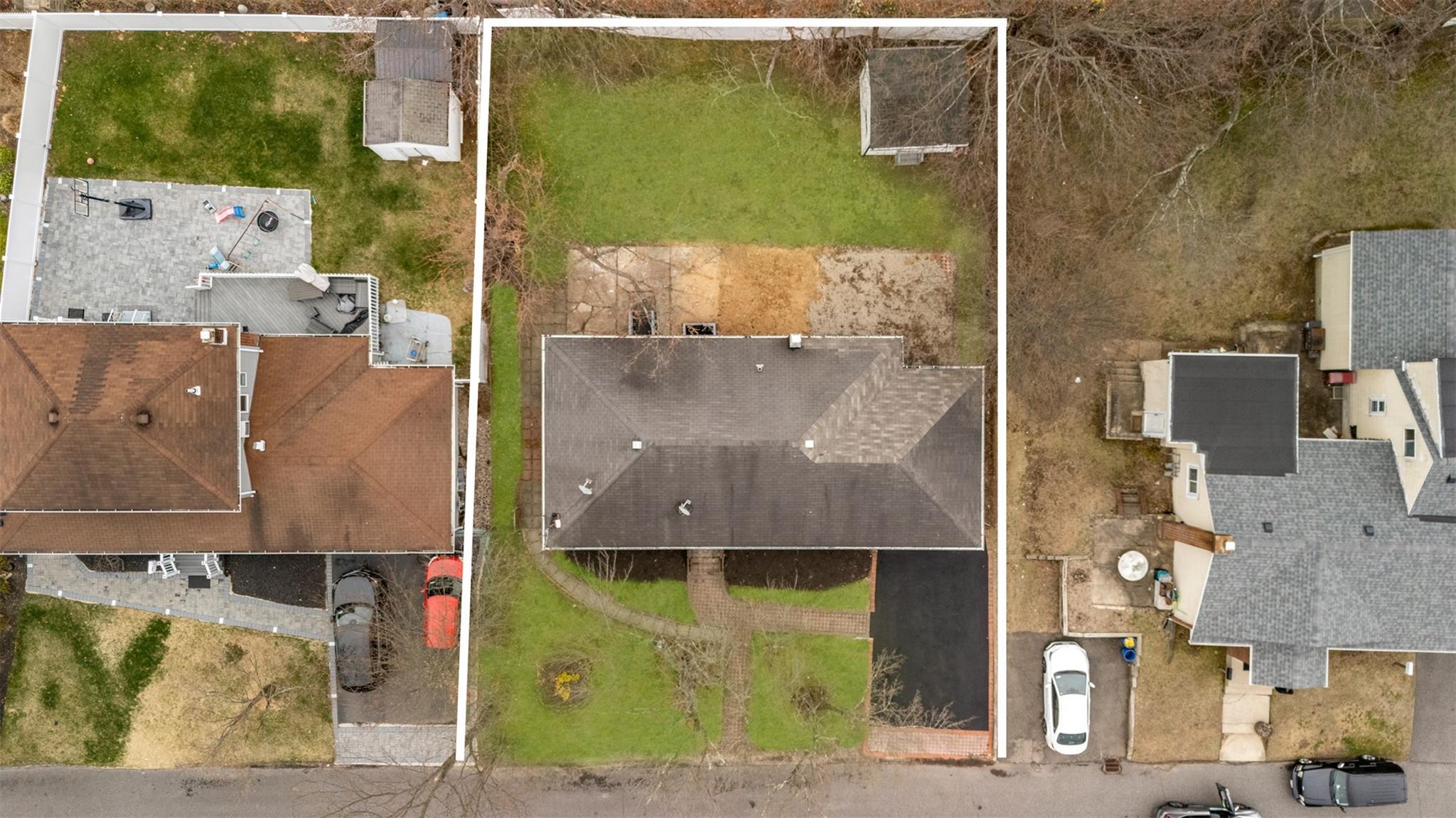 Single Family Silver  Suffolk County, NY 11704, MLS-843050-26