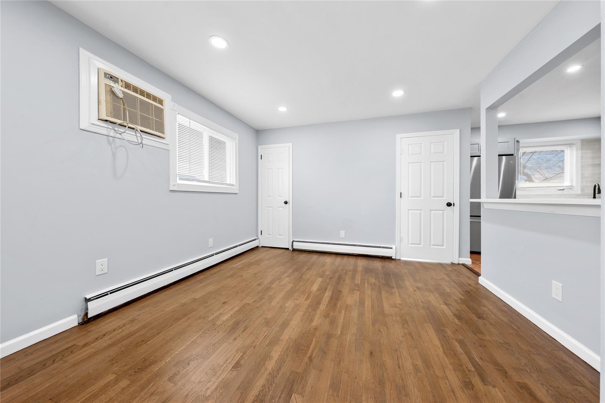 Single Family Silver  Suffolk County, NY 11704, MLS-843050-5
