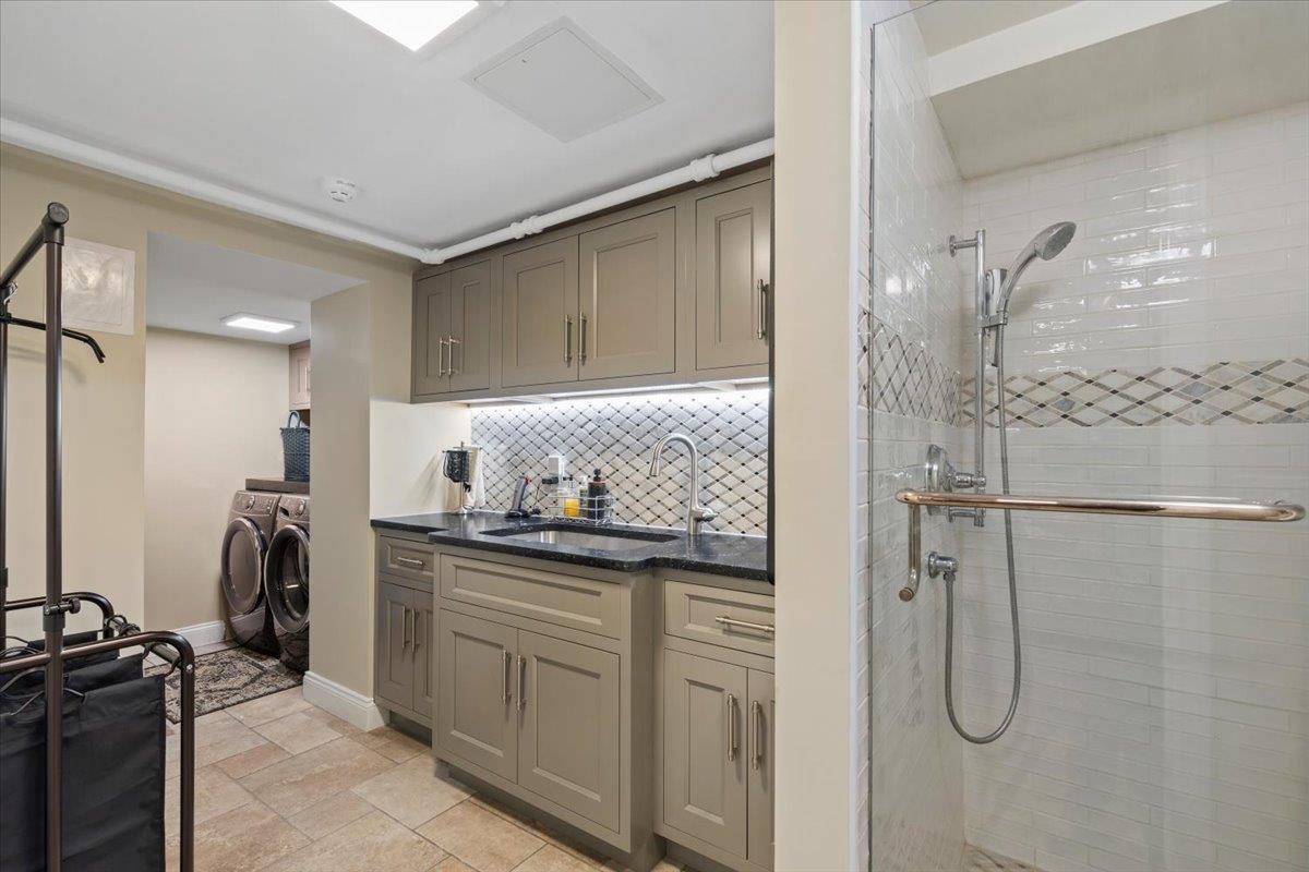 Single Family Colonial  Westchester County, NY 10605, MLS-843062-23