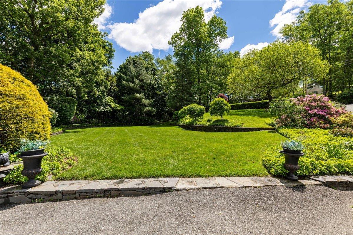 Single Family Colonial  Westchester County, NY 10605, MLS-843062-25