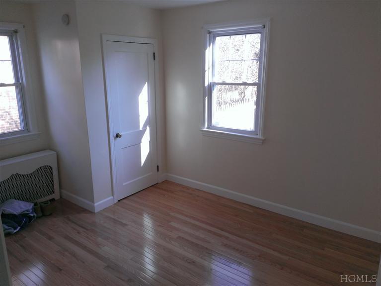Single Family Regent  Westchester County, NY 10573, MLS-843063-11