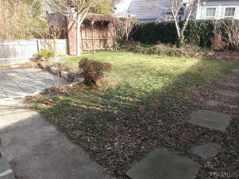 Single Family Regent  Westchester County, NY 10573, MLS-843063-13