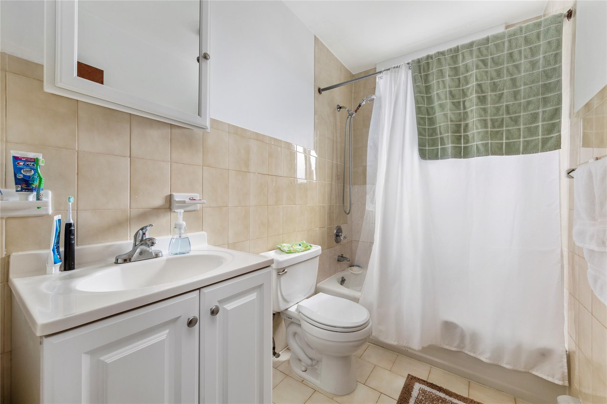 Single Family 49th  Queens, NY 11377, MLS-843067-16