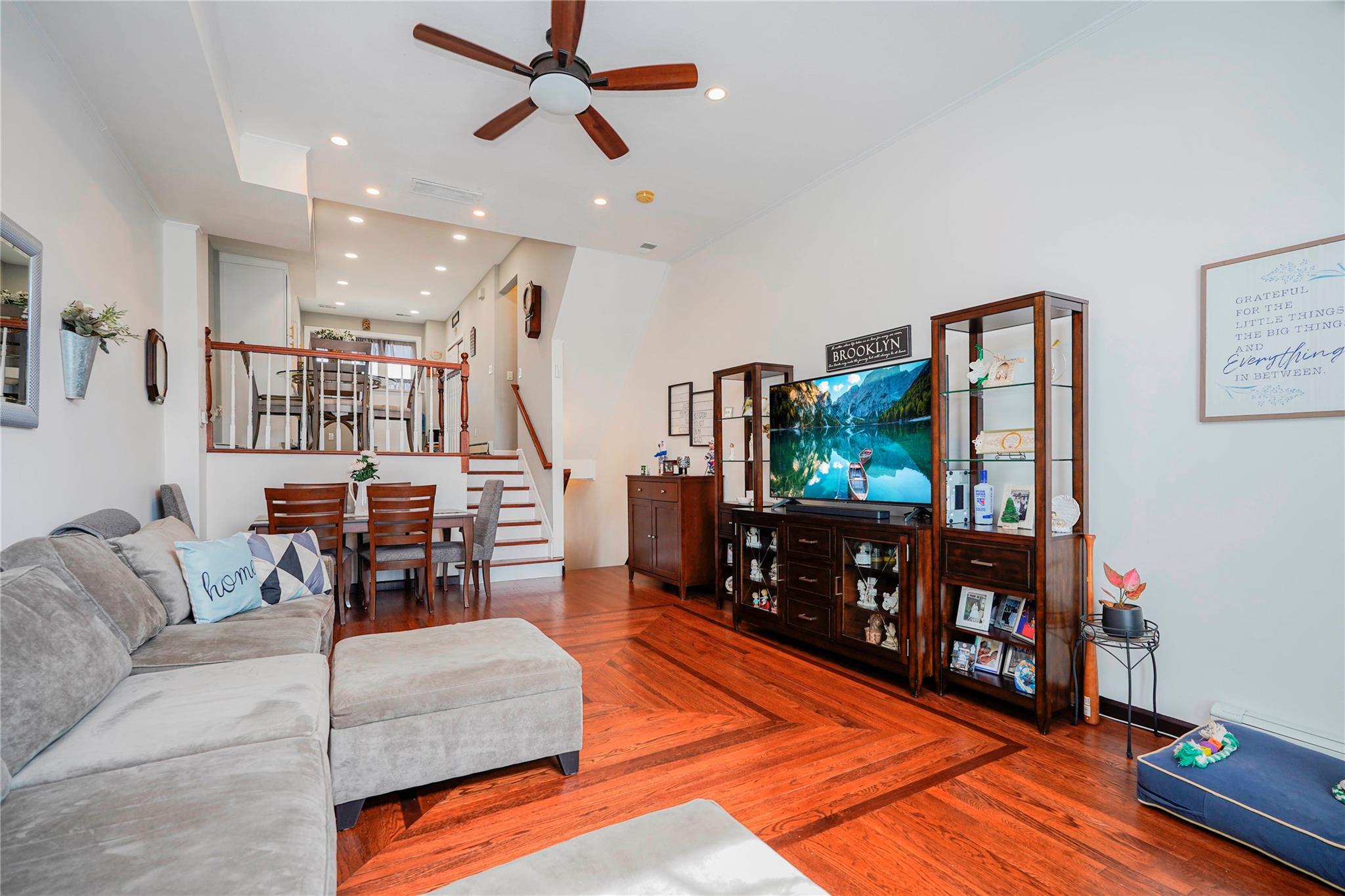 Single Family Burgher  Staten Island, NY 10304, MLS-843077-10